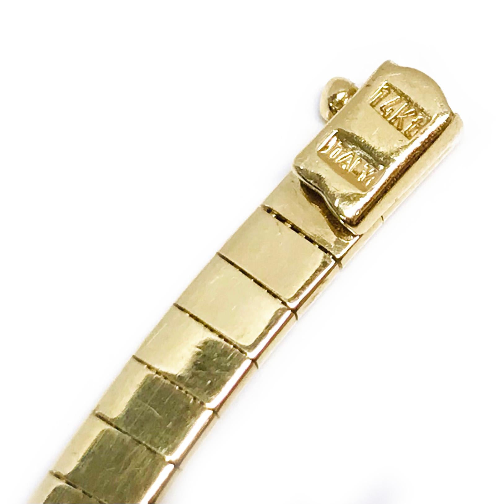 Collier italien en or 14 carats avec diamants Omega en vente 1