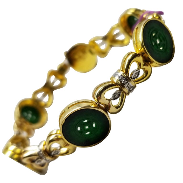 14 Karat Gold Jade and Diamond Bracelet with 42 Diamonds and 6 Button Jades P For Sale