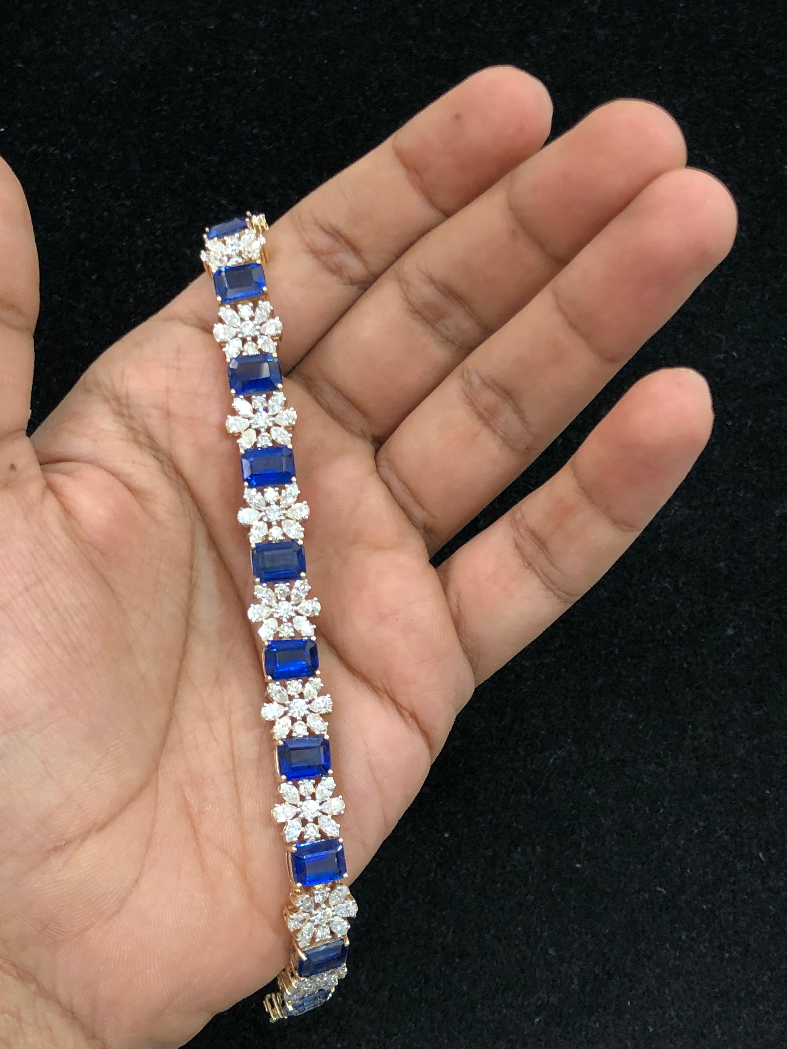 Modern 14 Karat Gold Kyanite White Diamond Tennis Bracelet For Sale