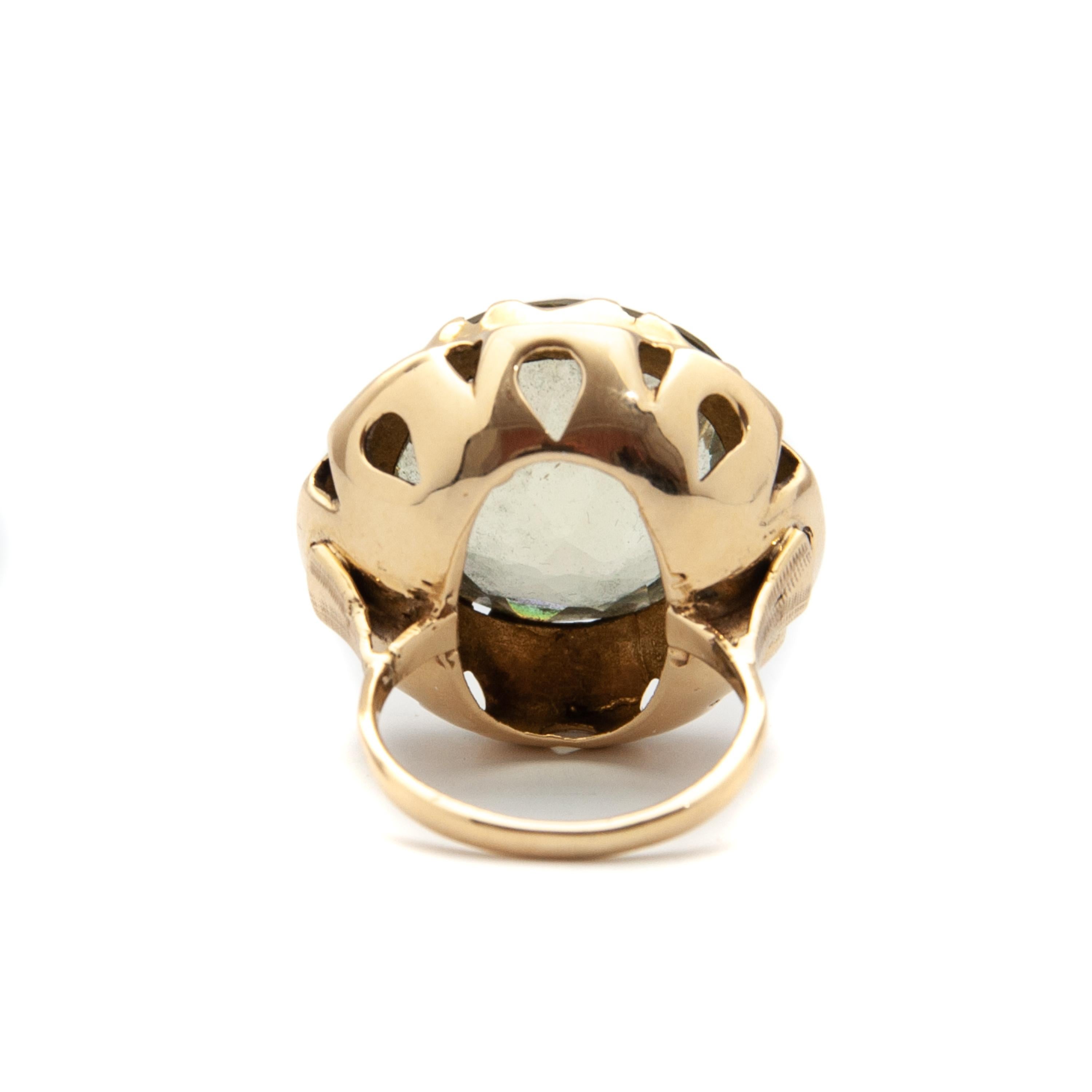 Vintage Chunky Green Quartz and 14 Karat Gold Ring For Sale 5