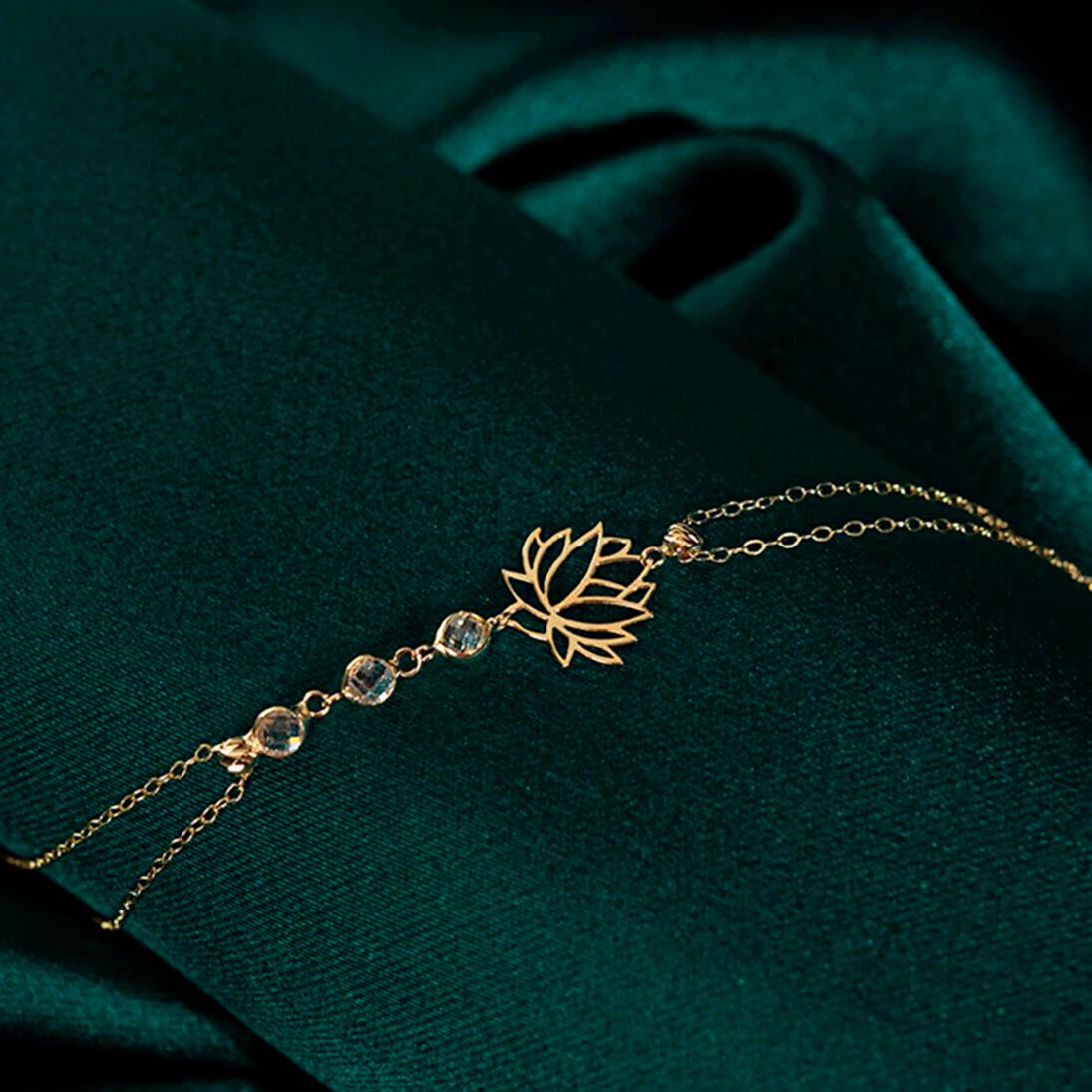 Women's or Men's 14 Karat Gold Lotus Flower Shaped Charm Bracelet