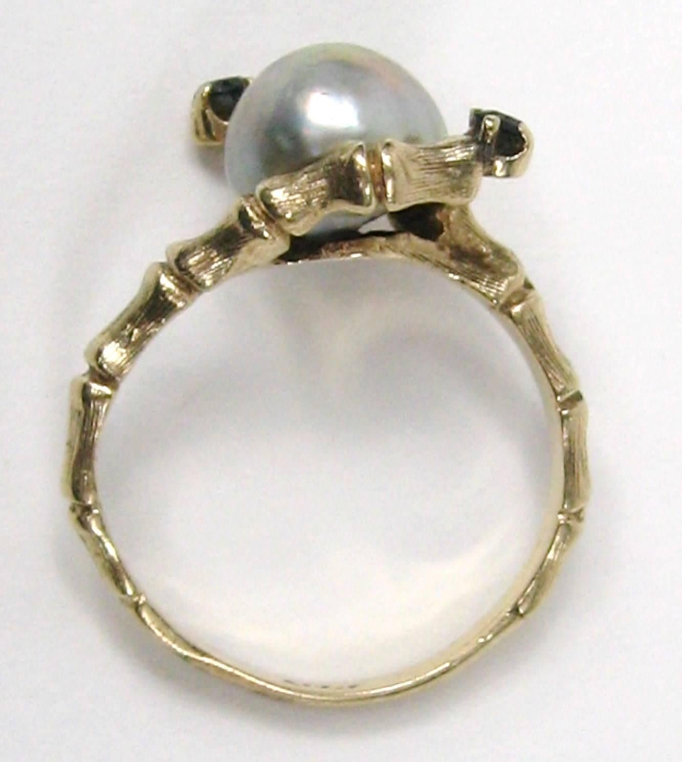 14 Karat Gold Mabe Pearl Sapphire Bamboo Ring In Good Condition For Sale In Wallkill, NY