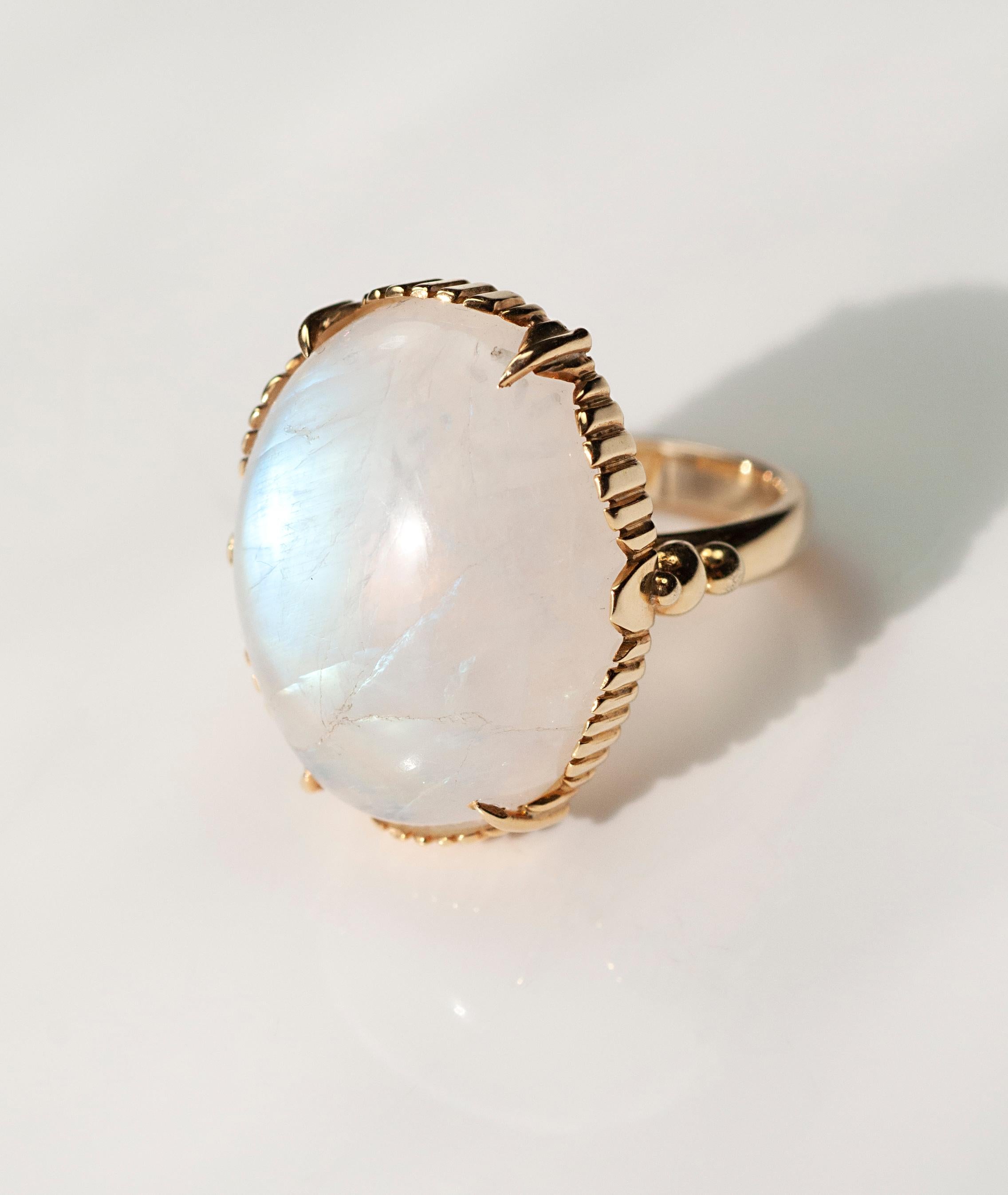 18k yellow gold olive green moonstone cabochon ring