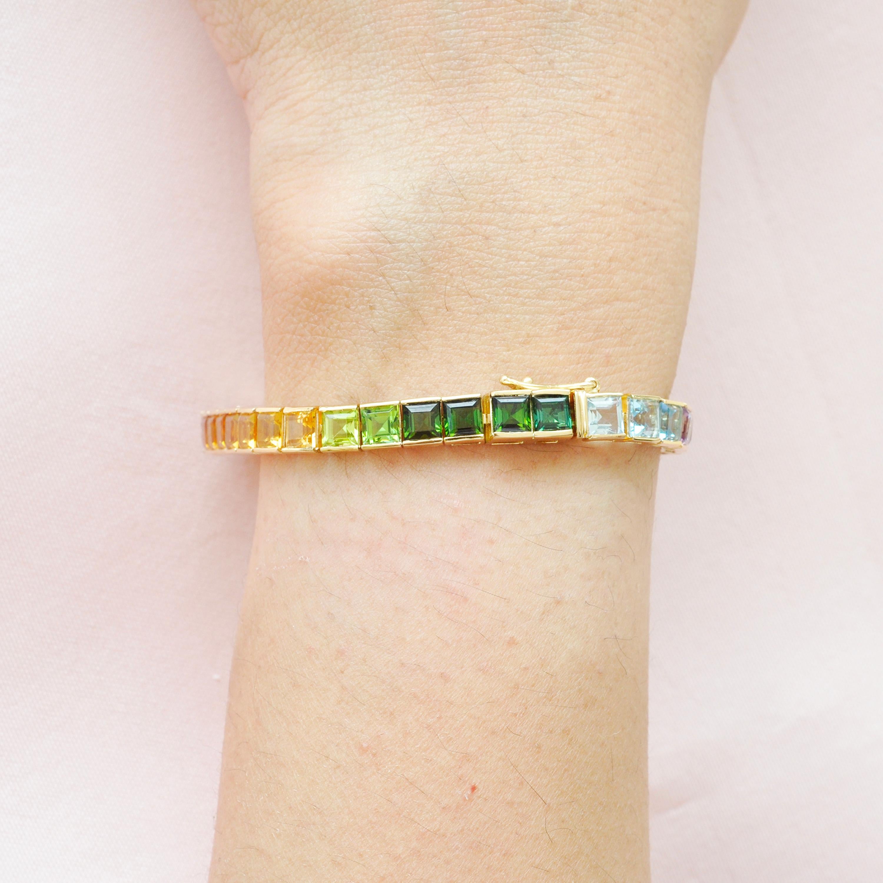 18K Yellow Gold 4 MM Squares Rainbow Gemstones Tennis Line Bracelet For Sale 2