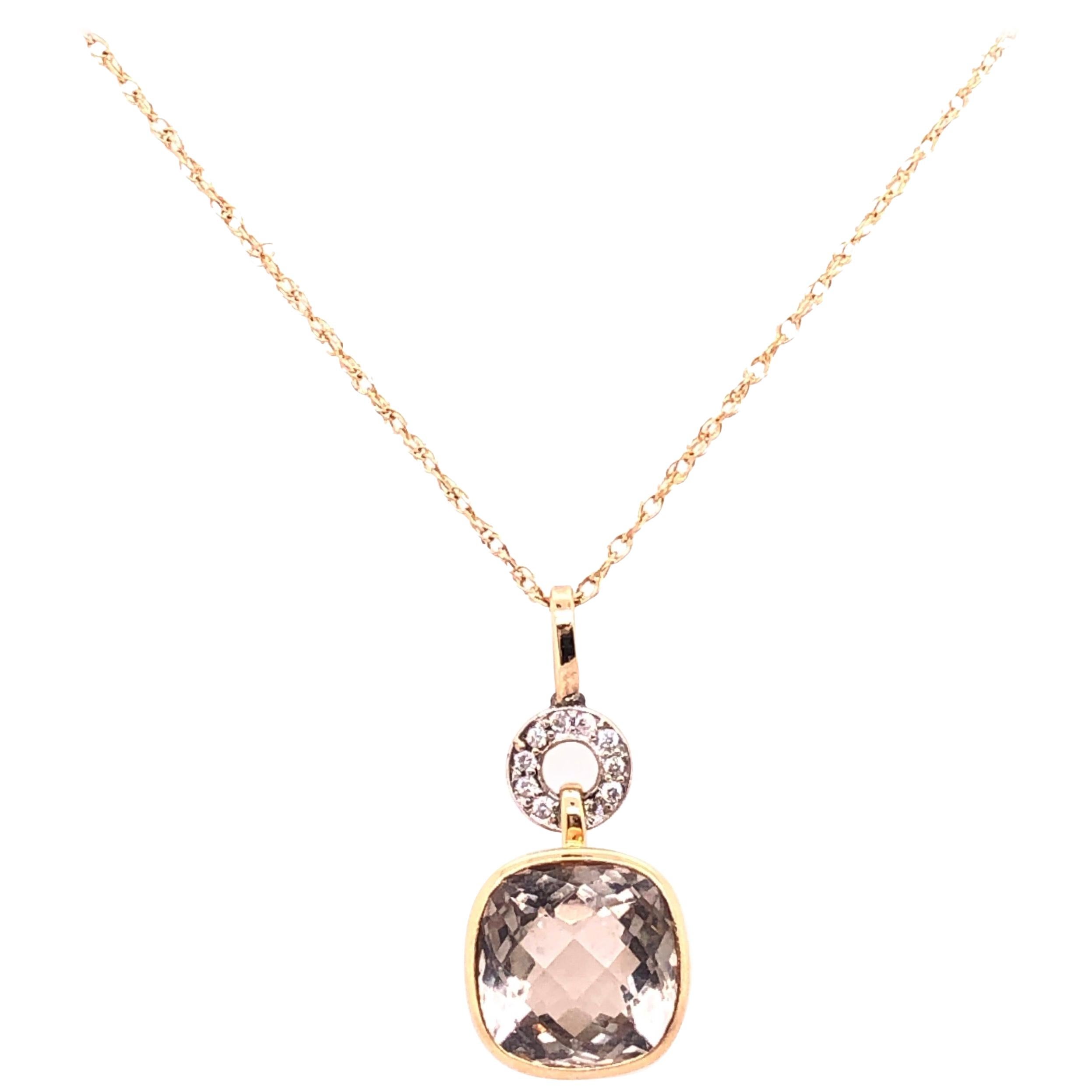 Collier en or 14 carats avec pendentif en saphirs ronds et diamants