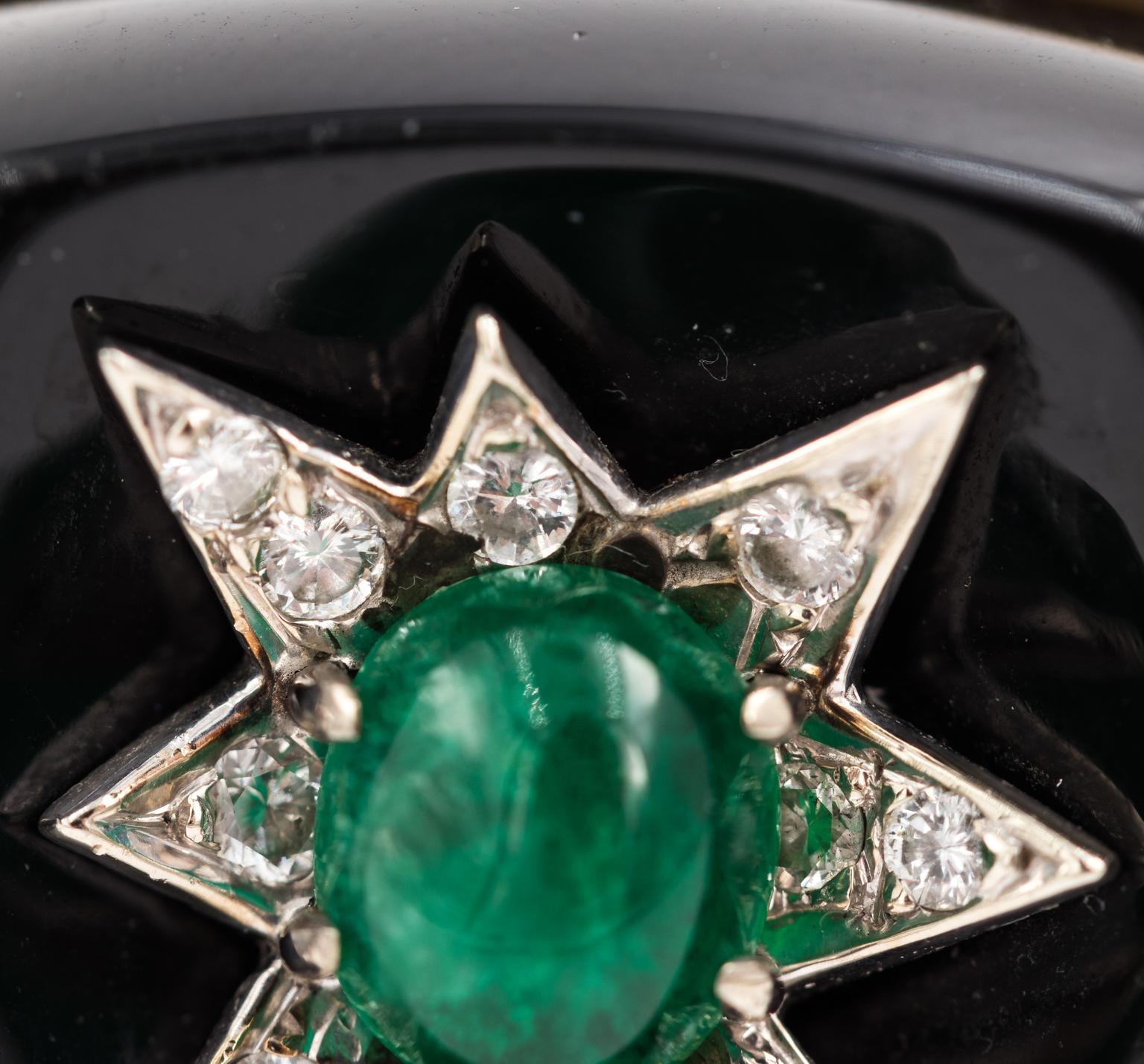 14 Karat Gold Onyx Cocktail Ring with Emerald and Diamond Star For Sale 4