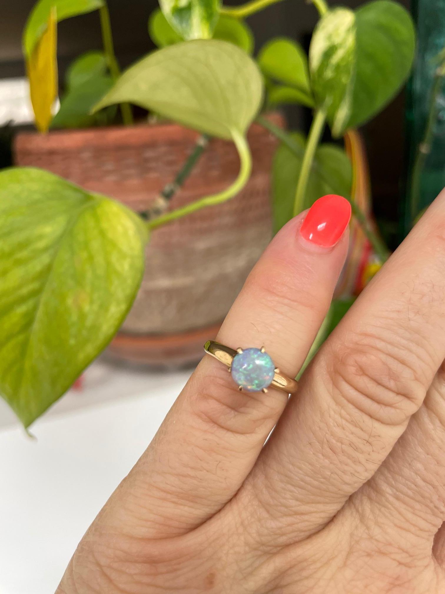 14 Karat Gold Opal-Ring mit Krappen (Viktorianisch) im Angebot