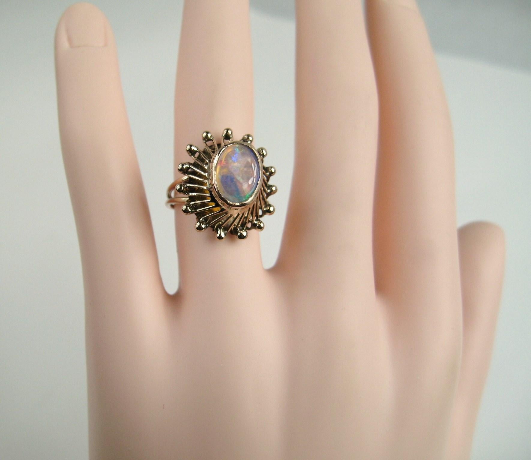 14 Karat Gold Opal Cocktail-Ring, 1950er Jahre im Zustand „Gut“ im Angebot in Wallkill, NY