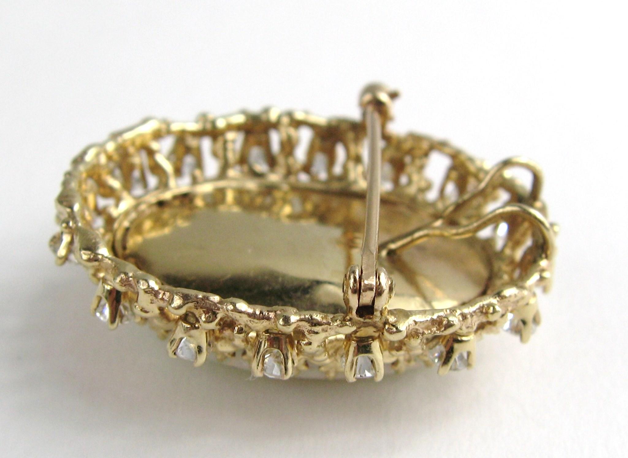 Pendentif en or 14 carats avec opale et diamants, broche, années 1960, 13+ carats Unisexe en vente