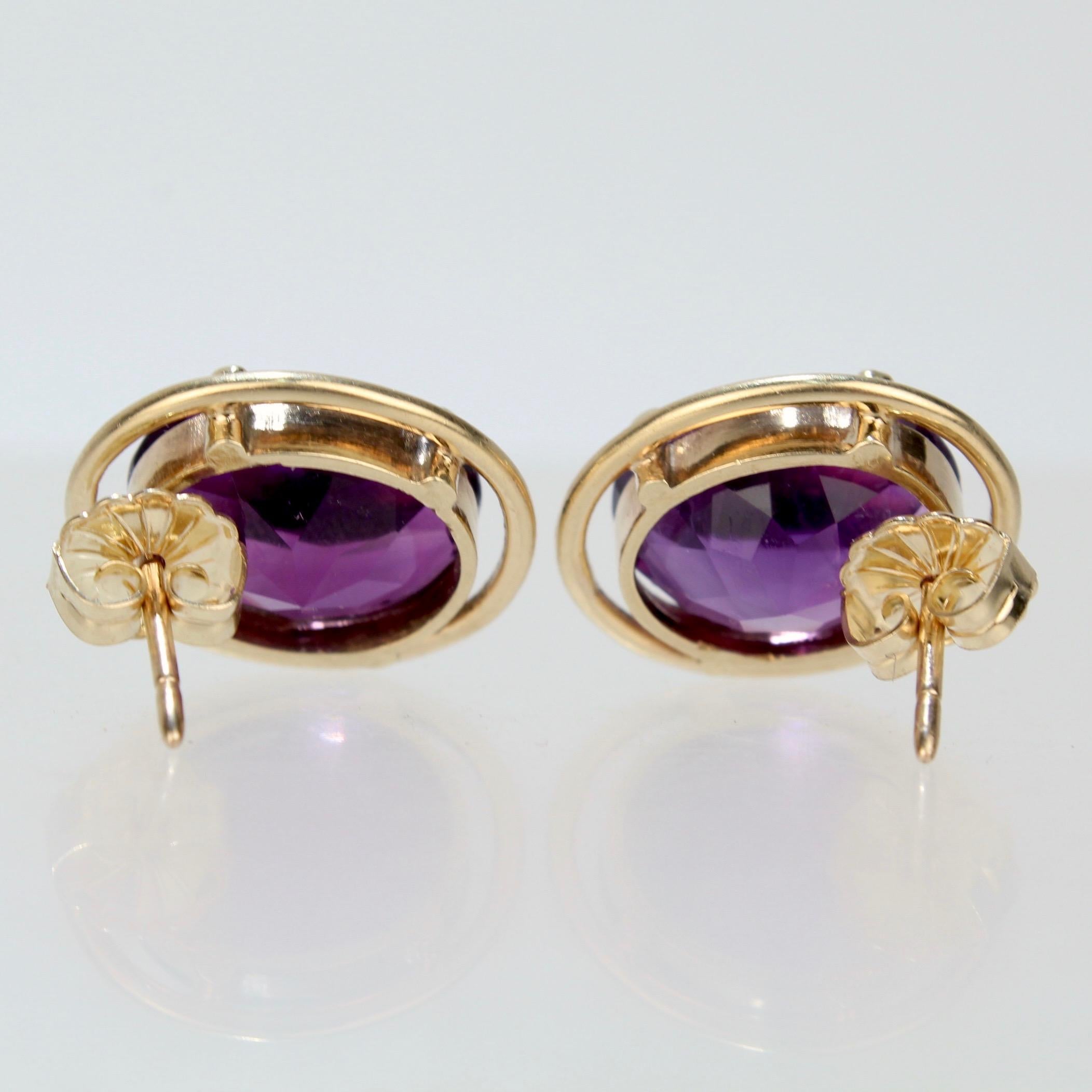 14 Karat Gold and Oval-Cut Purple Spinel Earrings In Good Condition For Sale In Philadelphia, PA