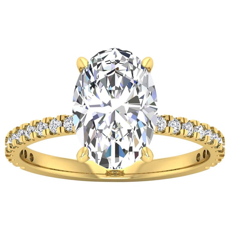 For Sale:  14 Karat Gold Oval Diamond with Pavé 2.5 Carat Center '2.8 Carat' L SI2 GIA