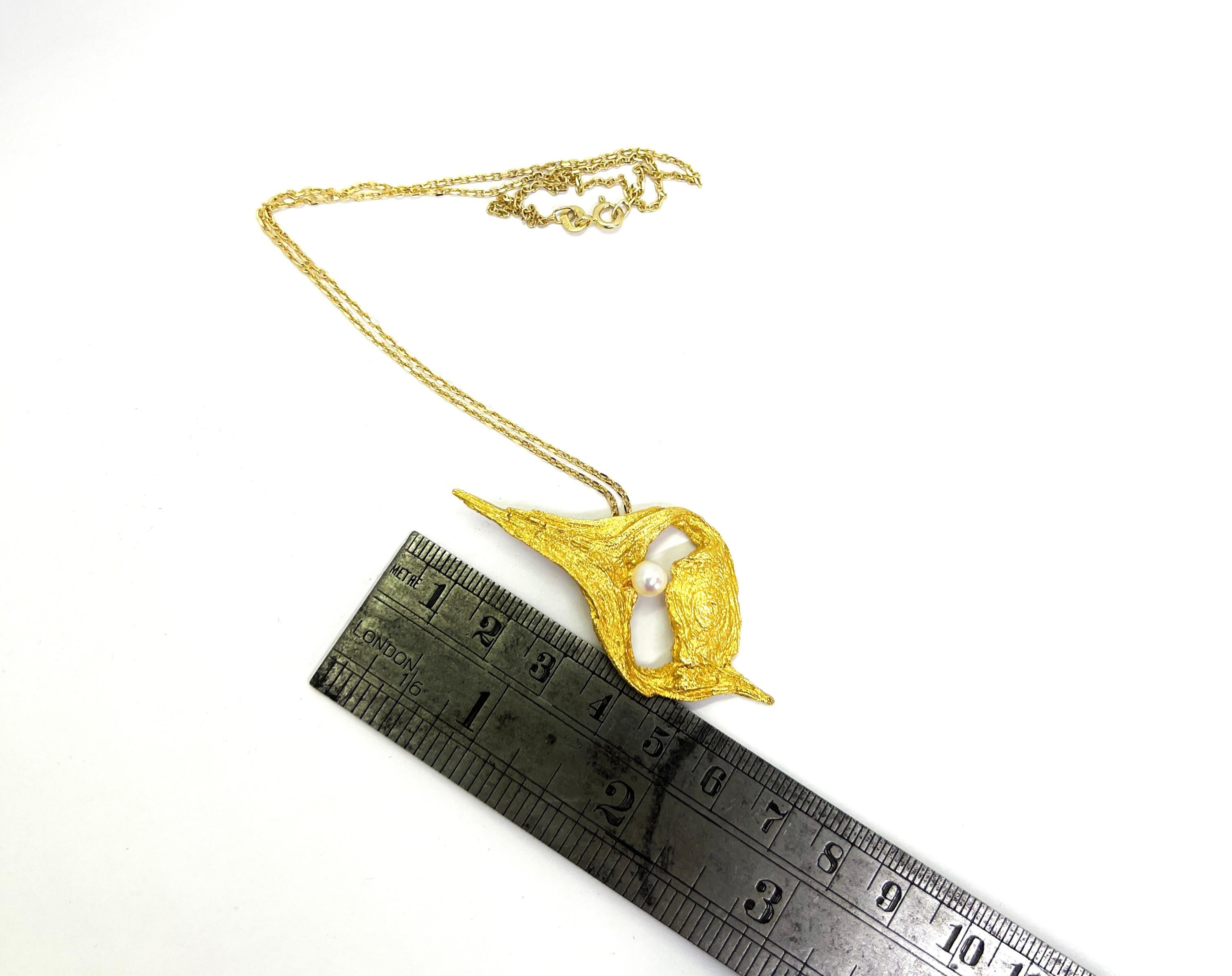 Moderniste Pendentif en or 14 carats et perles Helky Juvonen Design Finland Lapland Magic en vente