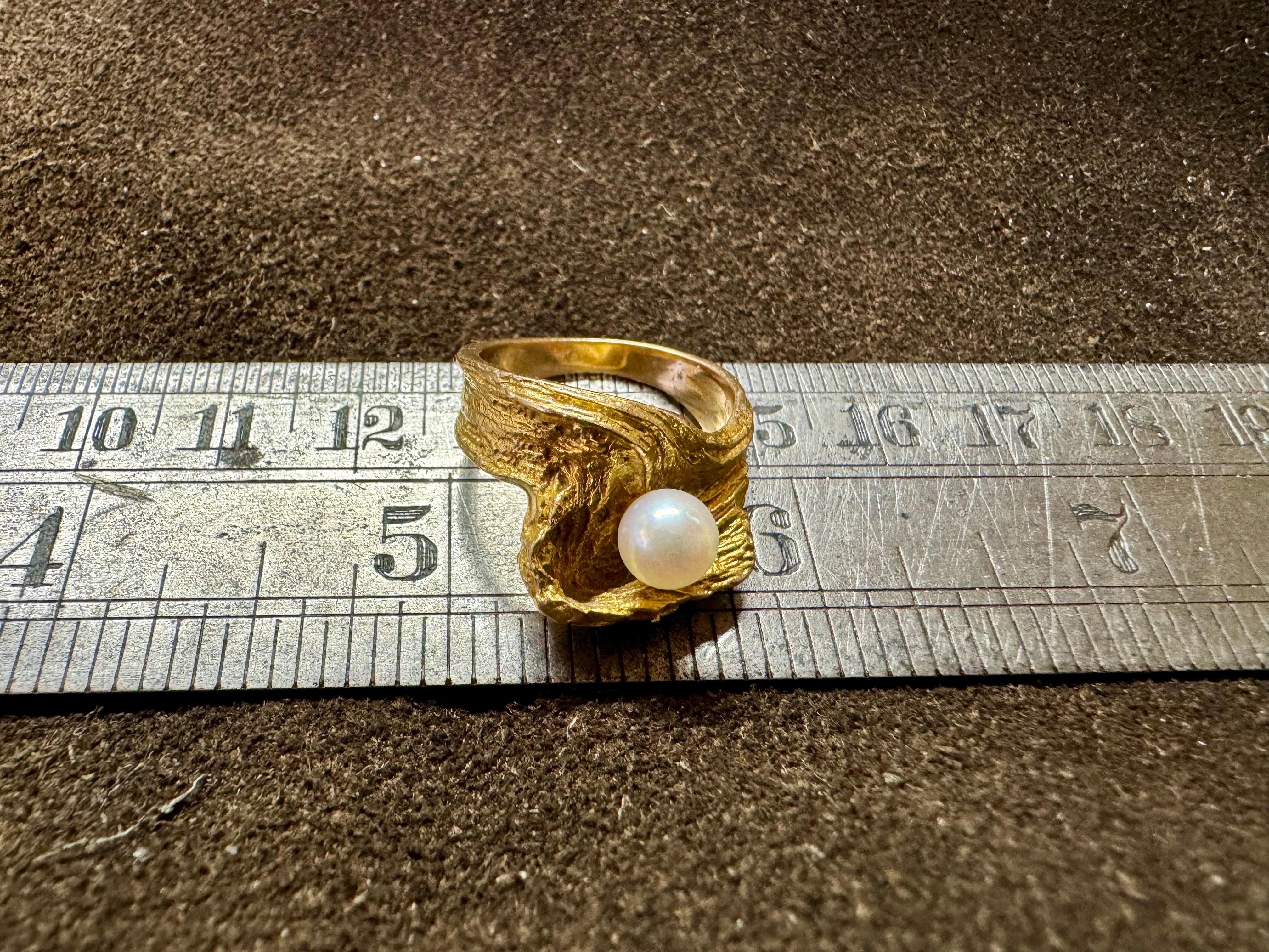 Women's or Men's 14 Karat Gold Pearl Ring Helky Juvonen Design Finland Lapland Magic For Sale