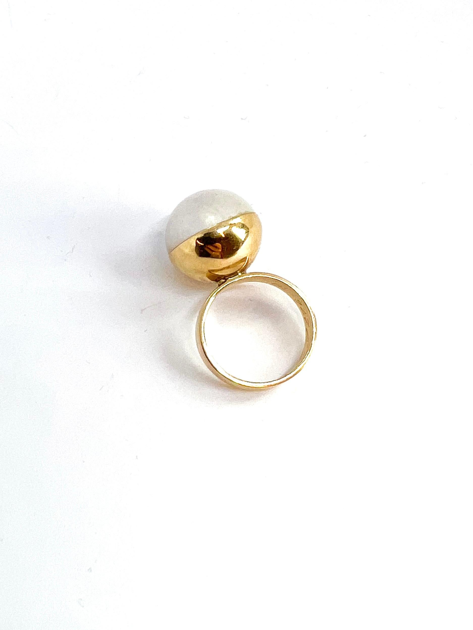 Ball Cut 14 Karat Gold Pearl Ring Made in Finland in 1967 For Sale