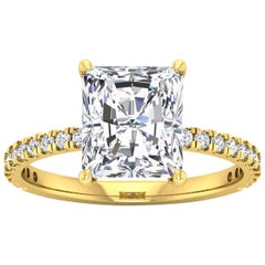 14 Karat Gold Radiant Diamond with Pavé 3 Carat Center '3.3 Carat' E SI1 GIA