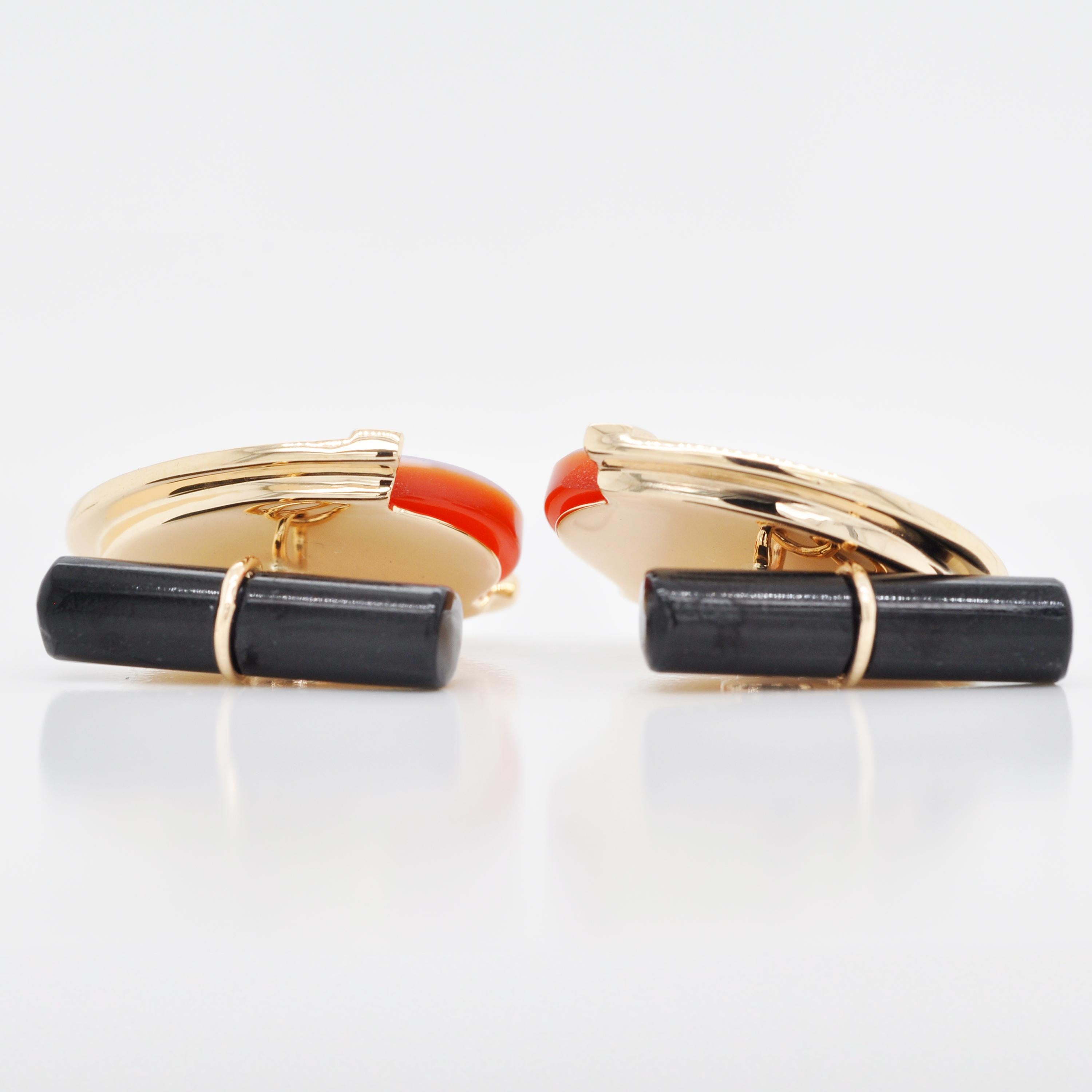 Women's or Men's 14 Karat Gold Red Horse Carving Cameo Horse-Shoe Onyx Cufflinks
