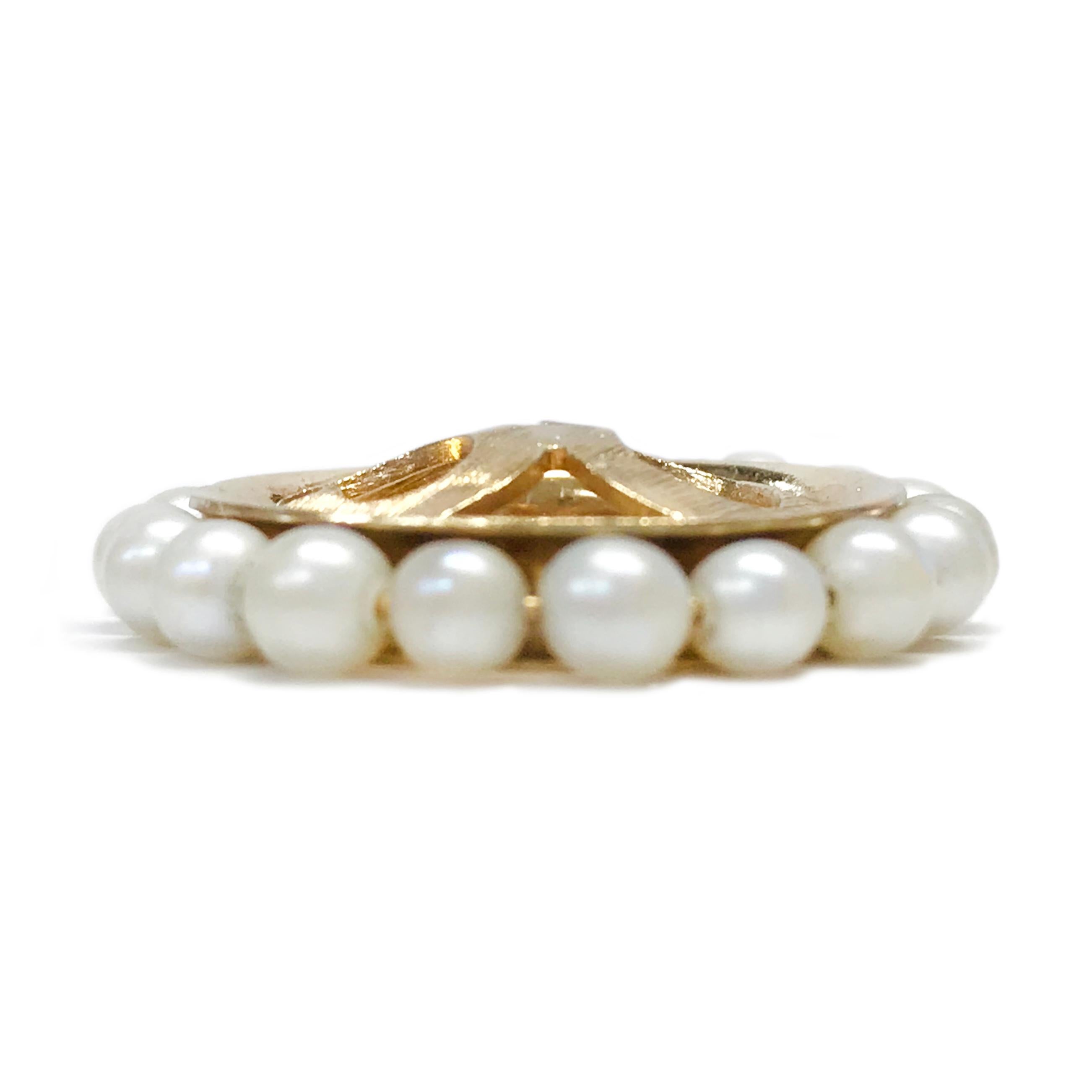 Uncut 14 Karat Gold Rembrandt 50 Ring of Pearls Pendant For Sale