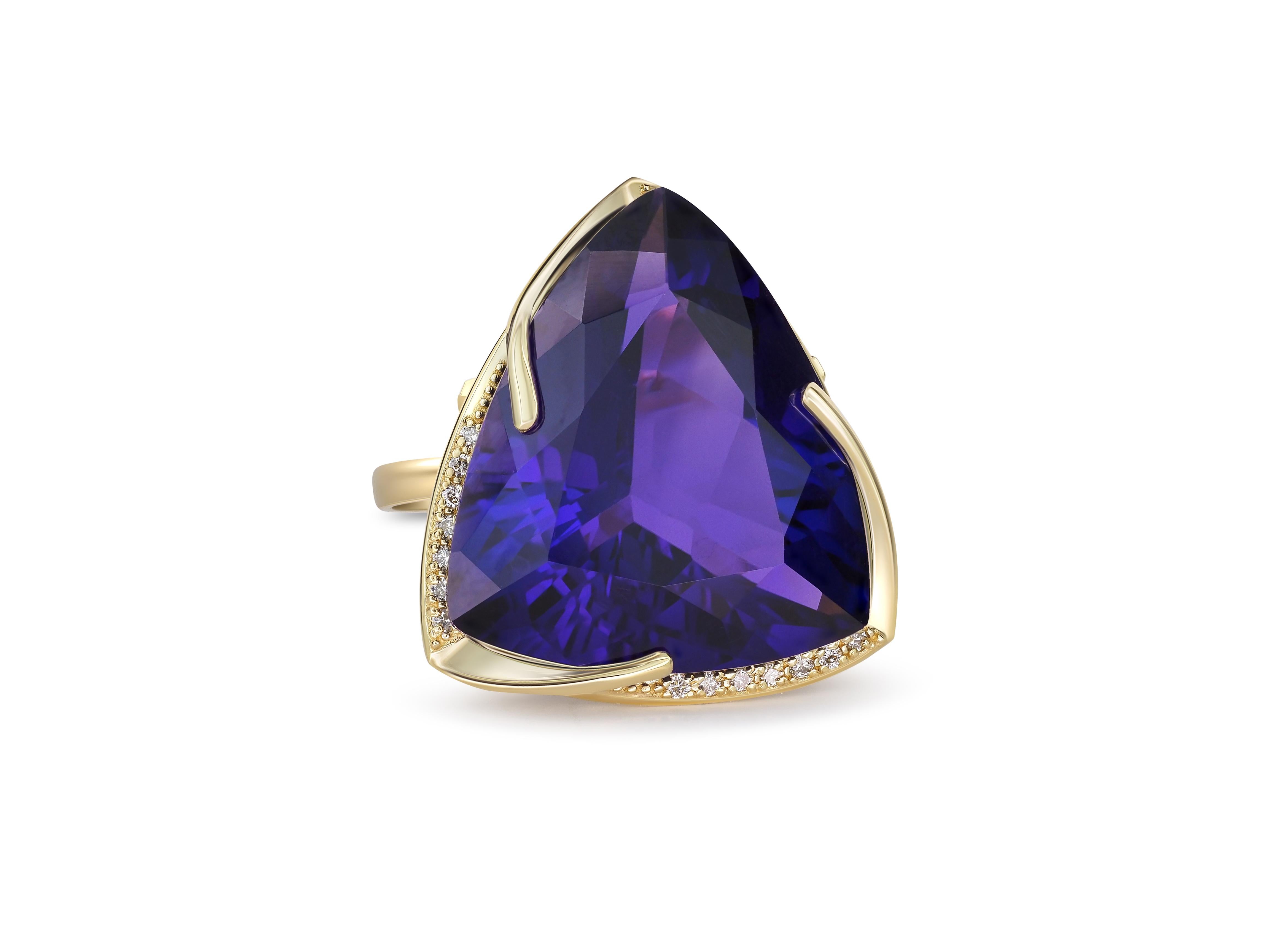 Trillion Cut 14 Karat Gold Ring with Amethyst and Diamonds, Amethyst Cocktail Ring