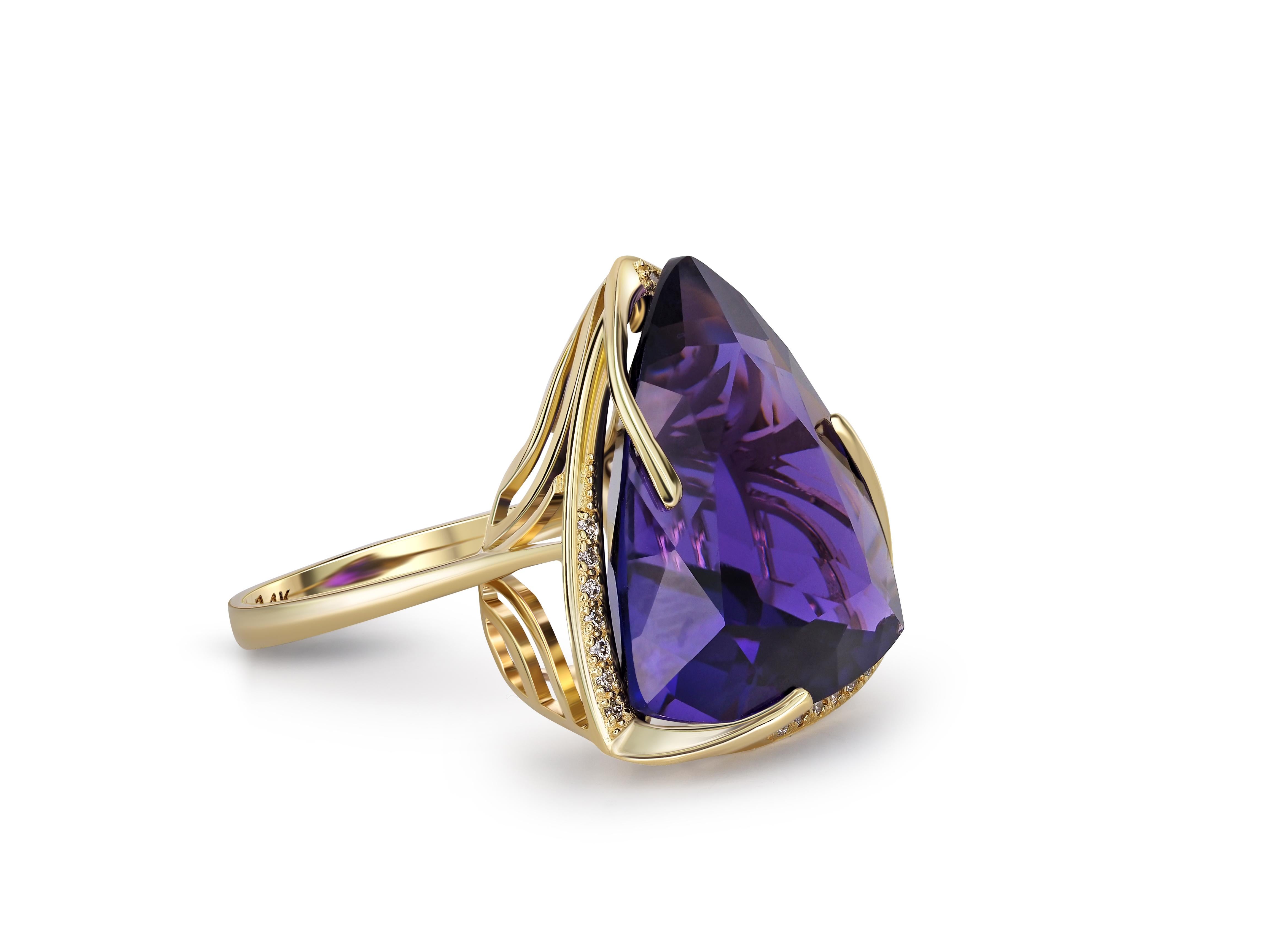 Women's 14 Karat Gold Ring with Amethyst and Diamonds, Amethyst Cocktail Ring