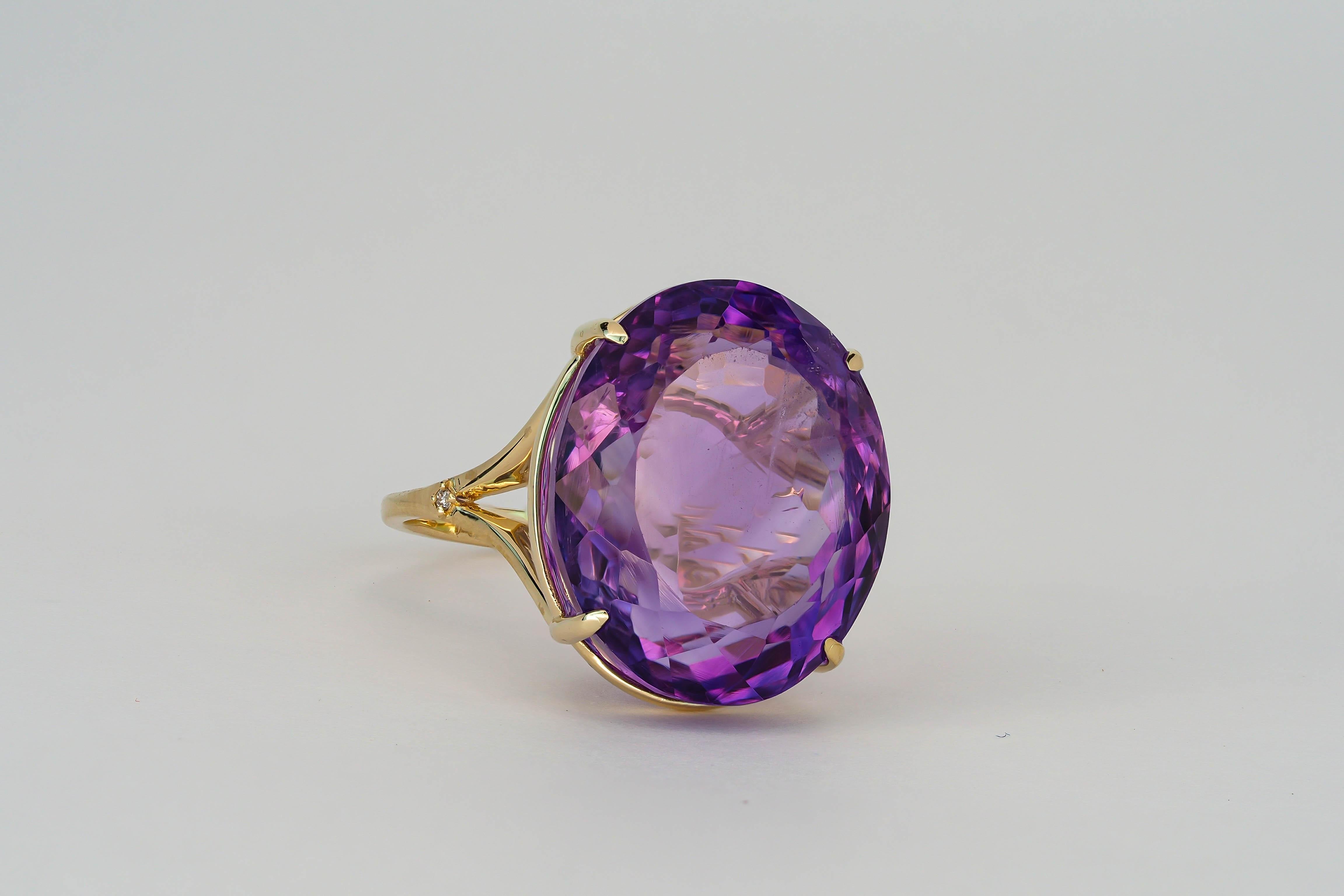 Oval Cut 14 Karat Gold Ring with Amethyst and Diamonds For Sale