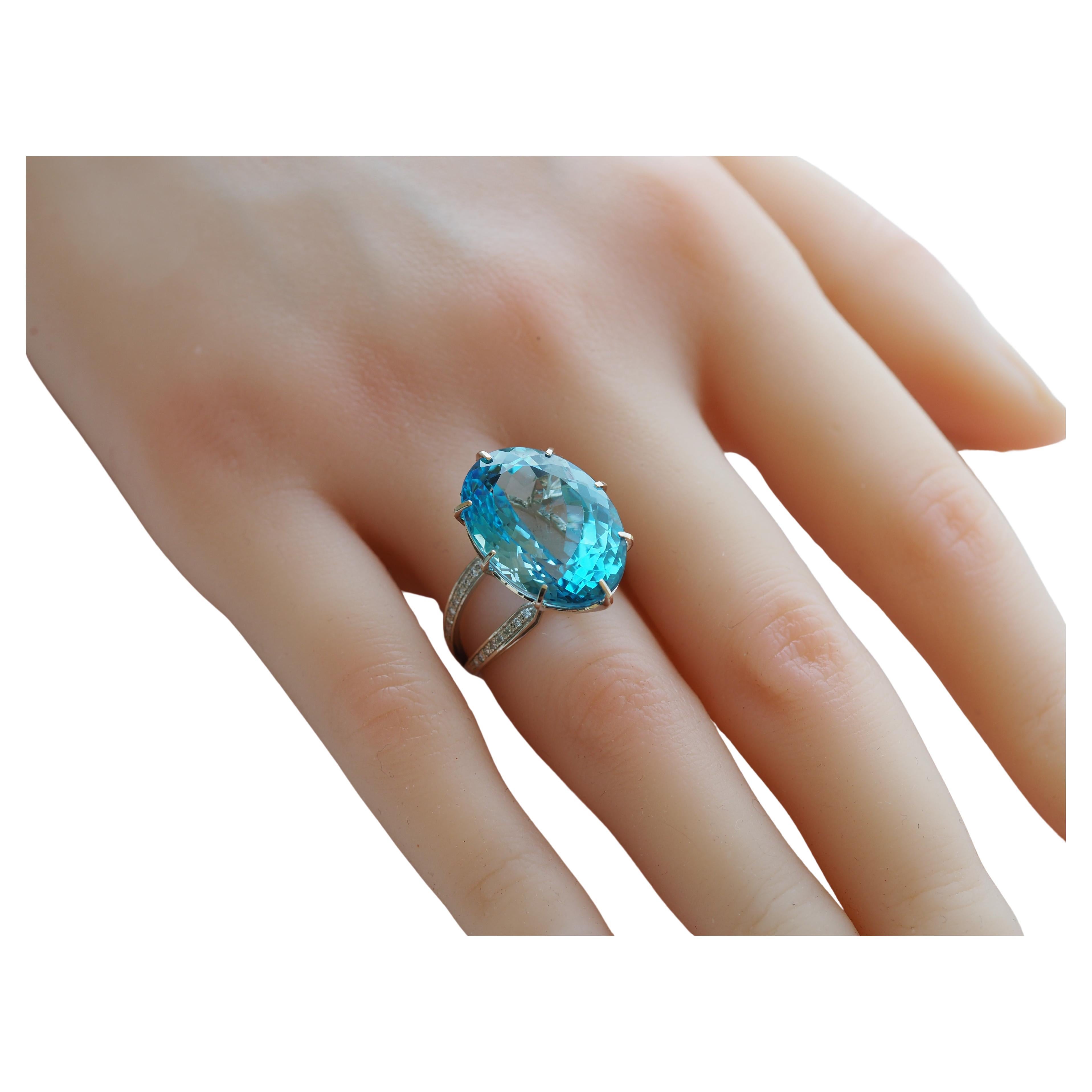 14 Karat Gold Ring with Oval Topaz and Diamonds, Gold Ring with Sky Blue Topaz For Sale