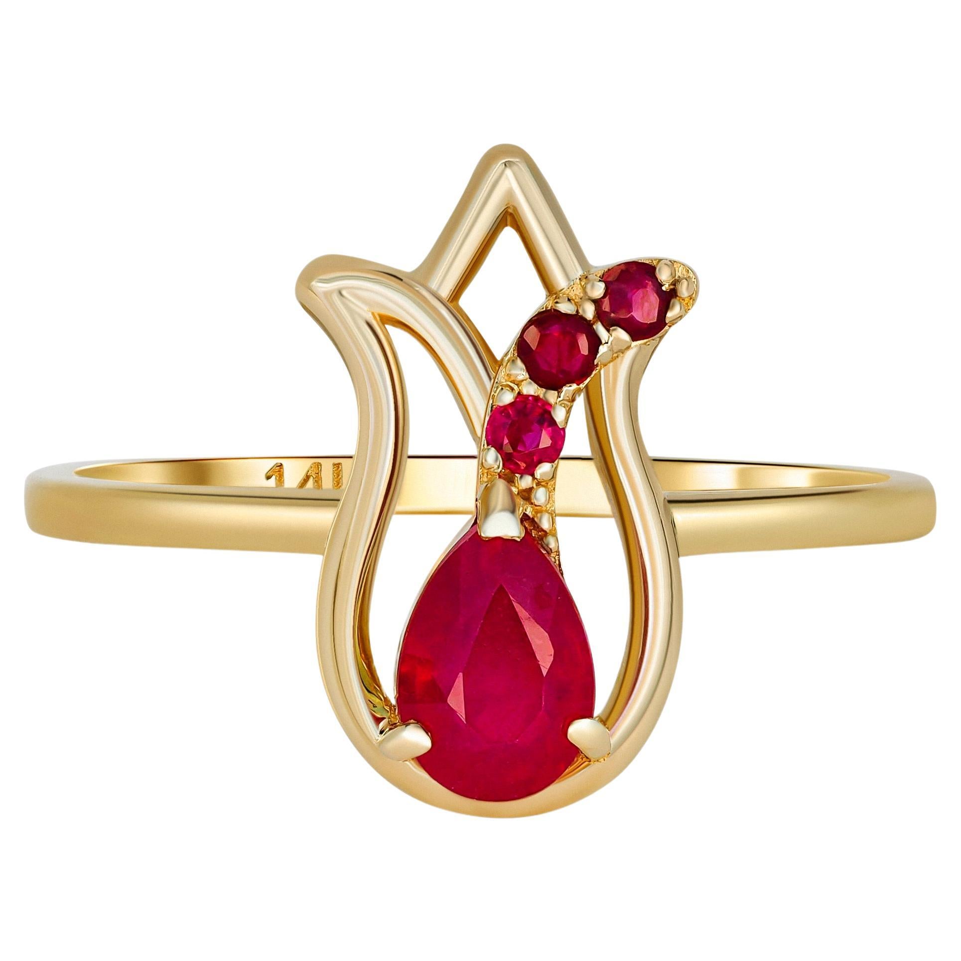 14 Karat Gold Ring with Ruby and Side Rubies. Gold Tulip Flower Ring !