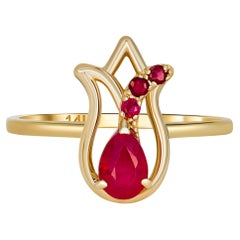 Antique 14 Karat Gold Ring with Ruby and Side Rubies. Gold Tulip Flower Ring !