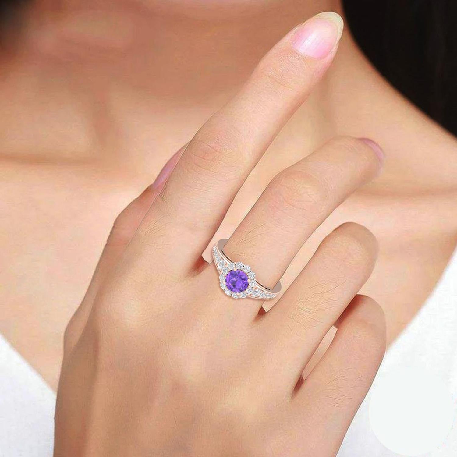 Women's 14 Karat Gold Round Amethyst Ring / Round Diamond Ring / Solitaire Ring For Sale