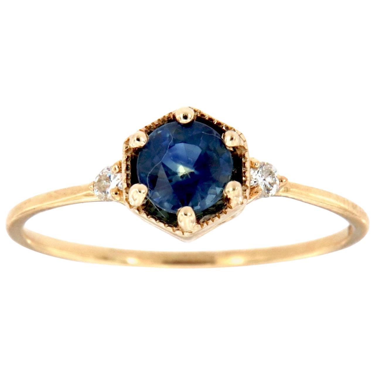 Bague vintage rustique en or 14 carats avec saphir bleu rond et diamant central de 1/2 carat