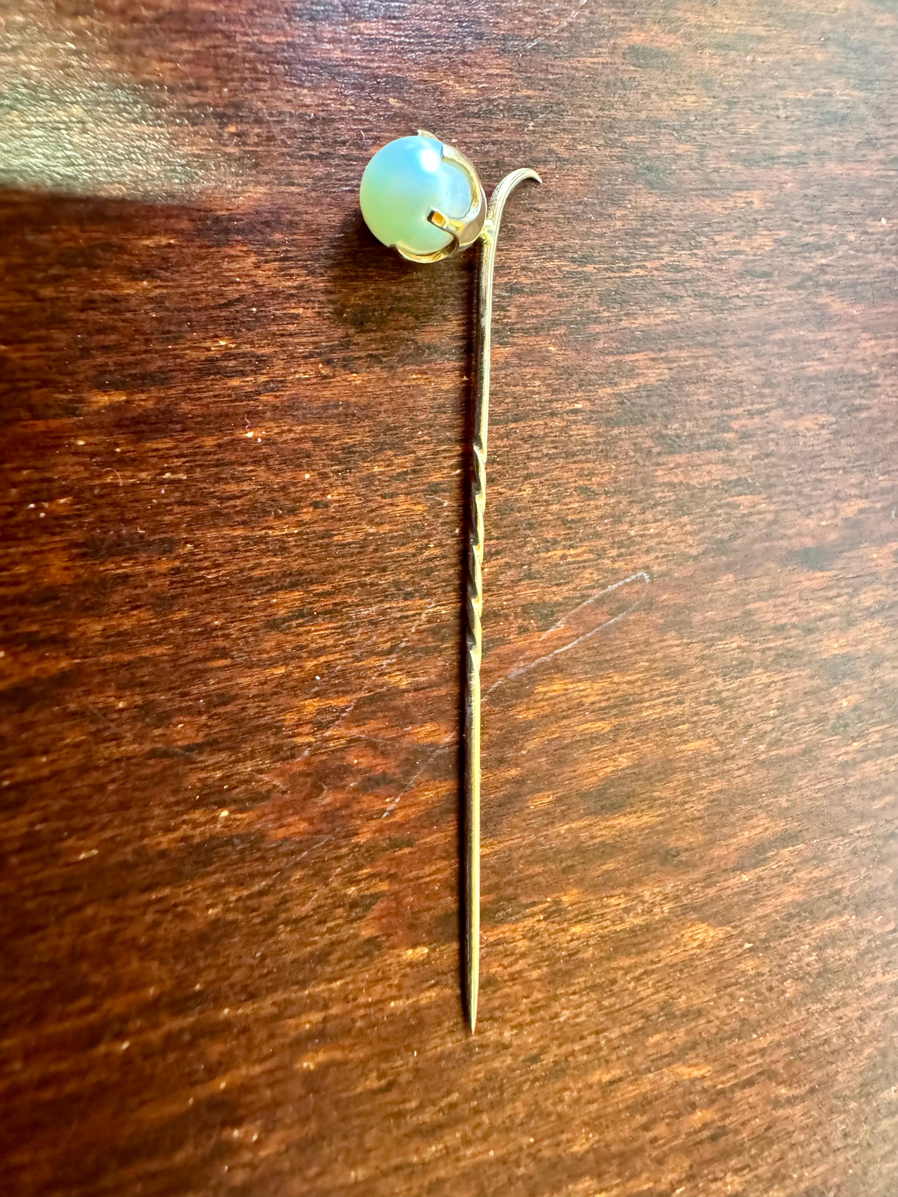 Modern 14 Karat Gold Stick Pin with bead Made in Finland For Sale