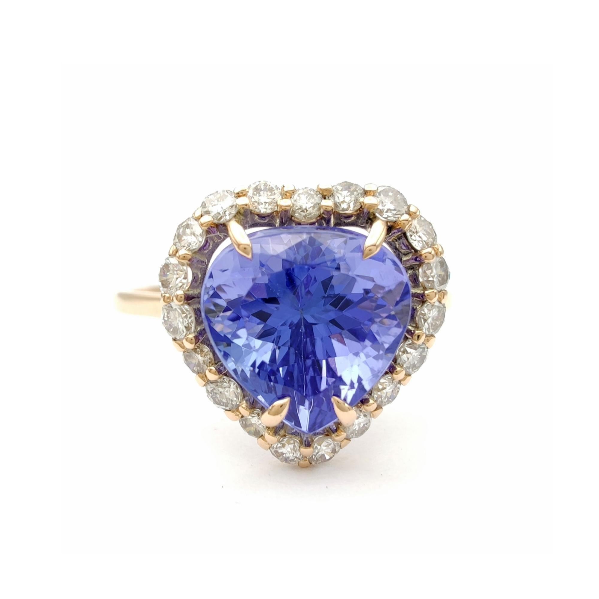 Heart Cut 14 karat Gold - Tanzanite Ring  Diamonds, for weddings, engagements, proposals For Sale