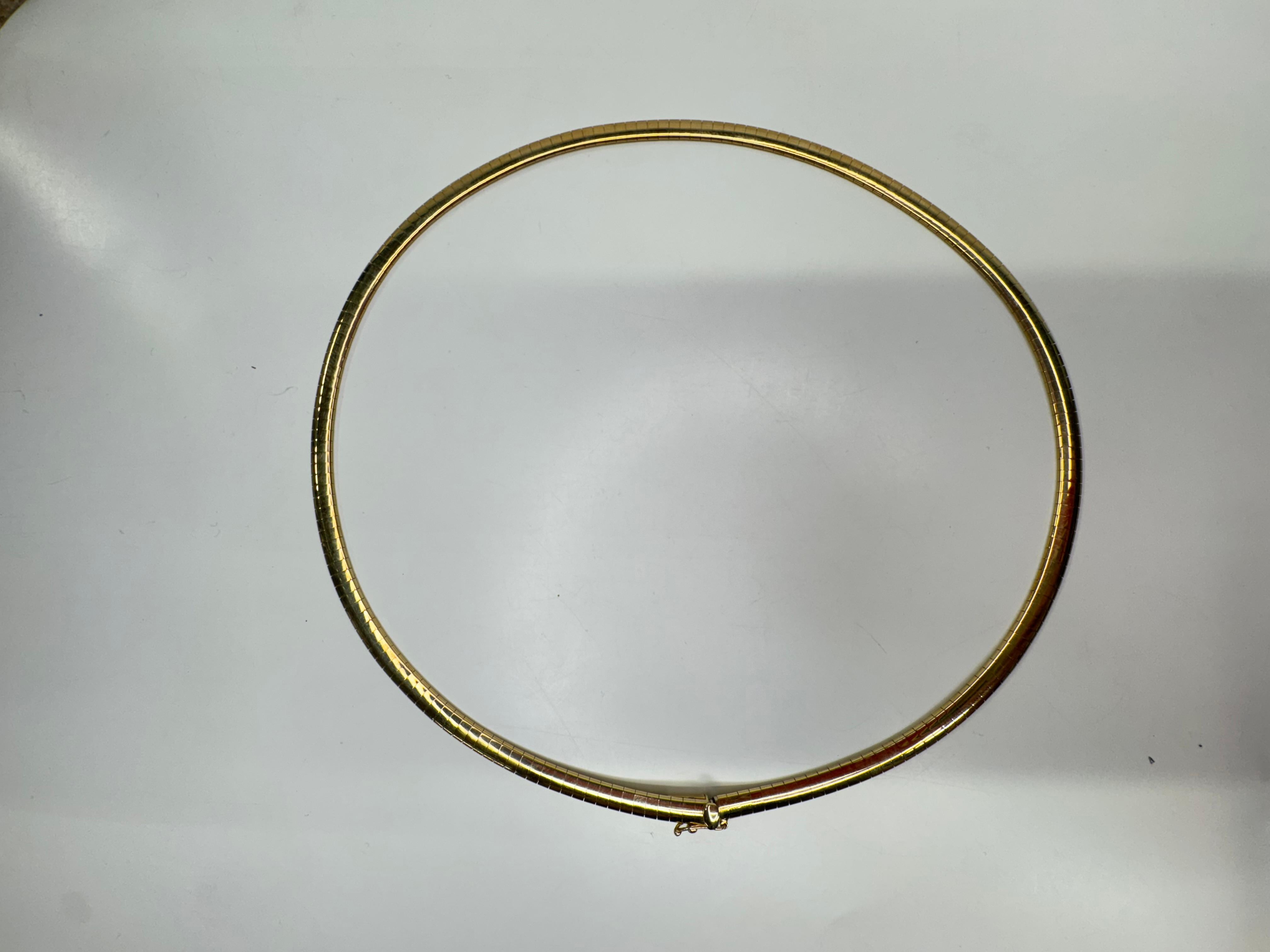 Retro 14 Karat Gold Thin Italian Omega Necklace For Sale