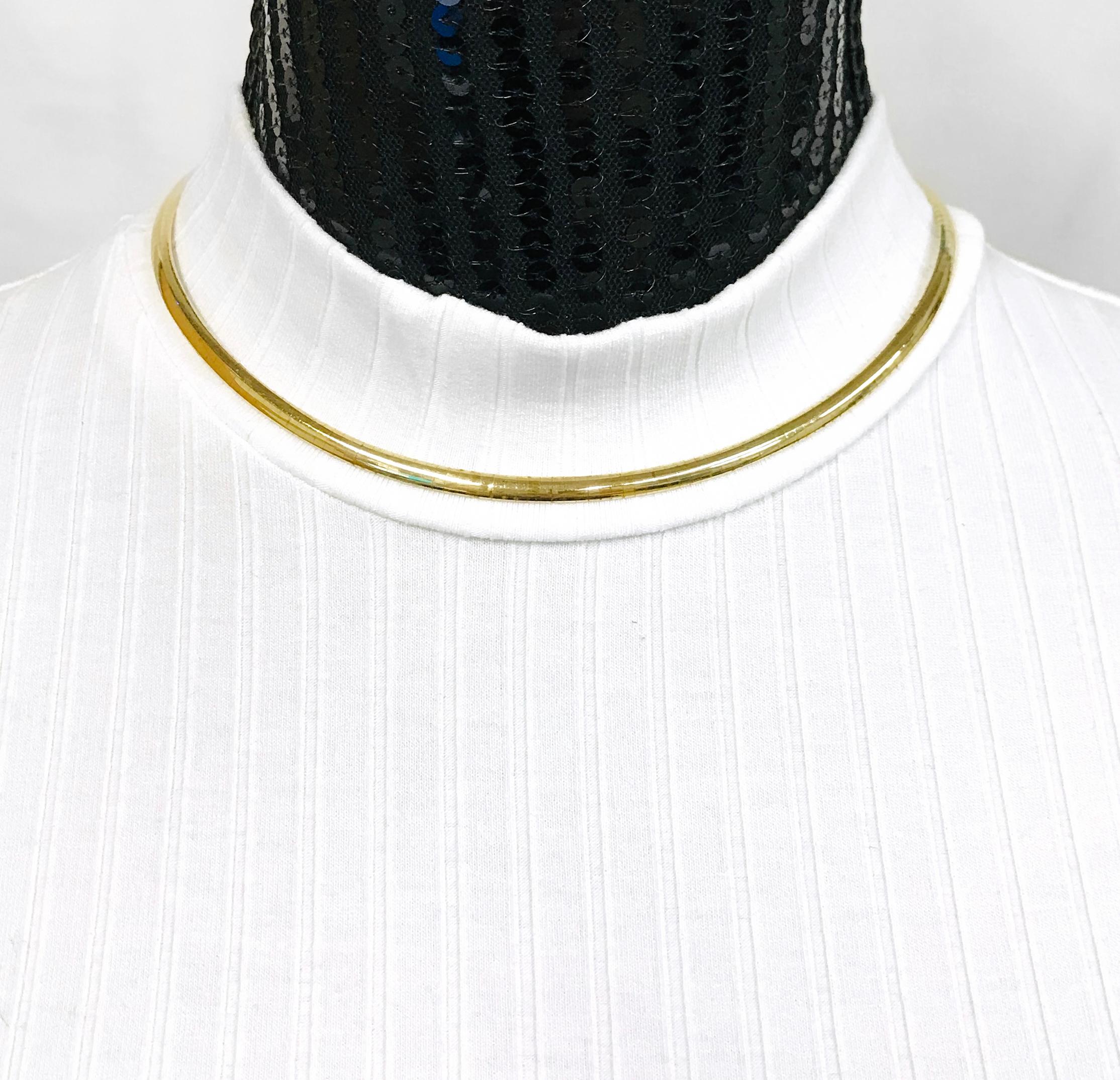 14 Karat Gold Thin Omega Necklace (Retro) im Angebot