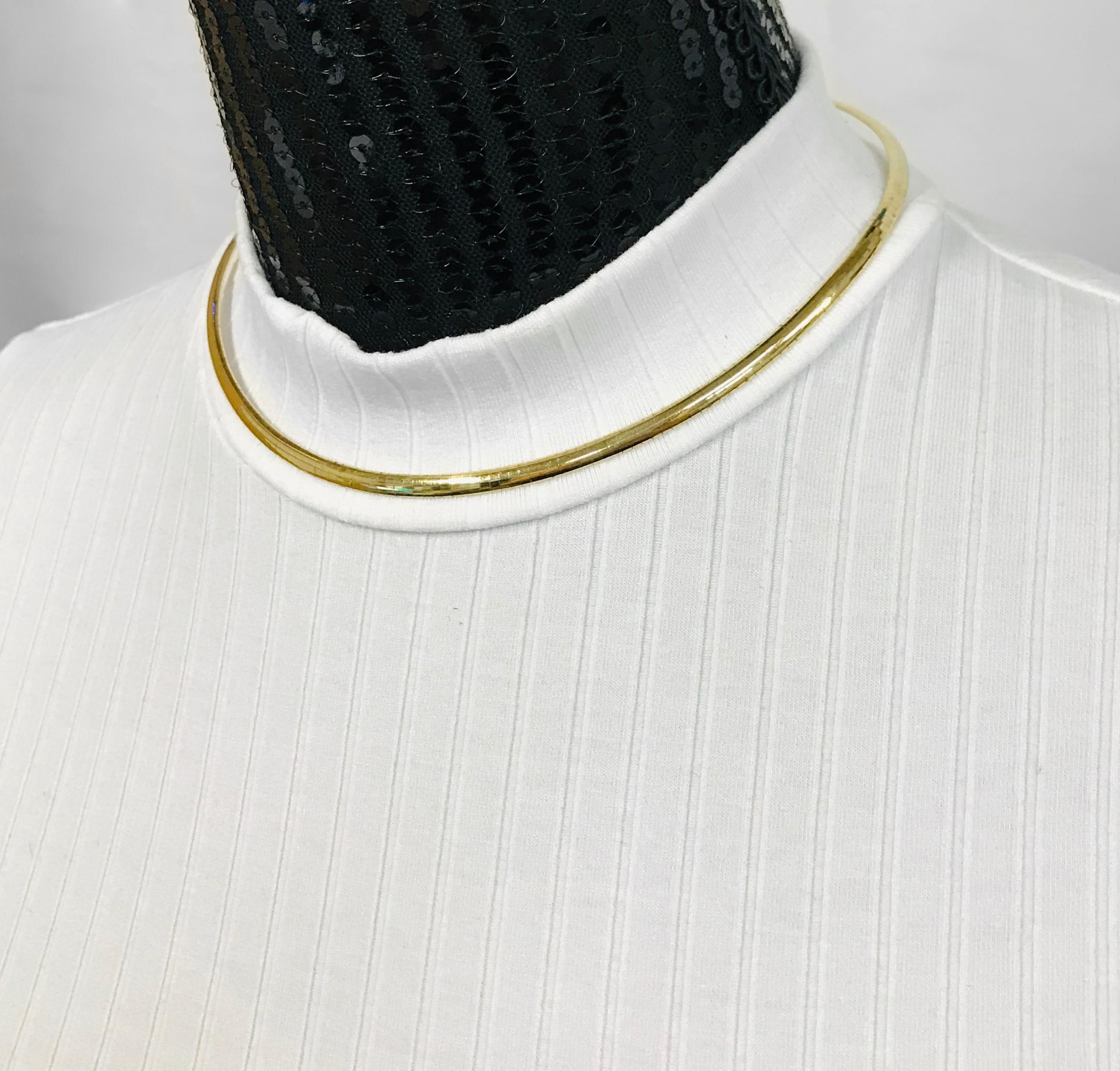 14 Karat Gold Thin Omega Necklace (Rundschliff) im Angebot