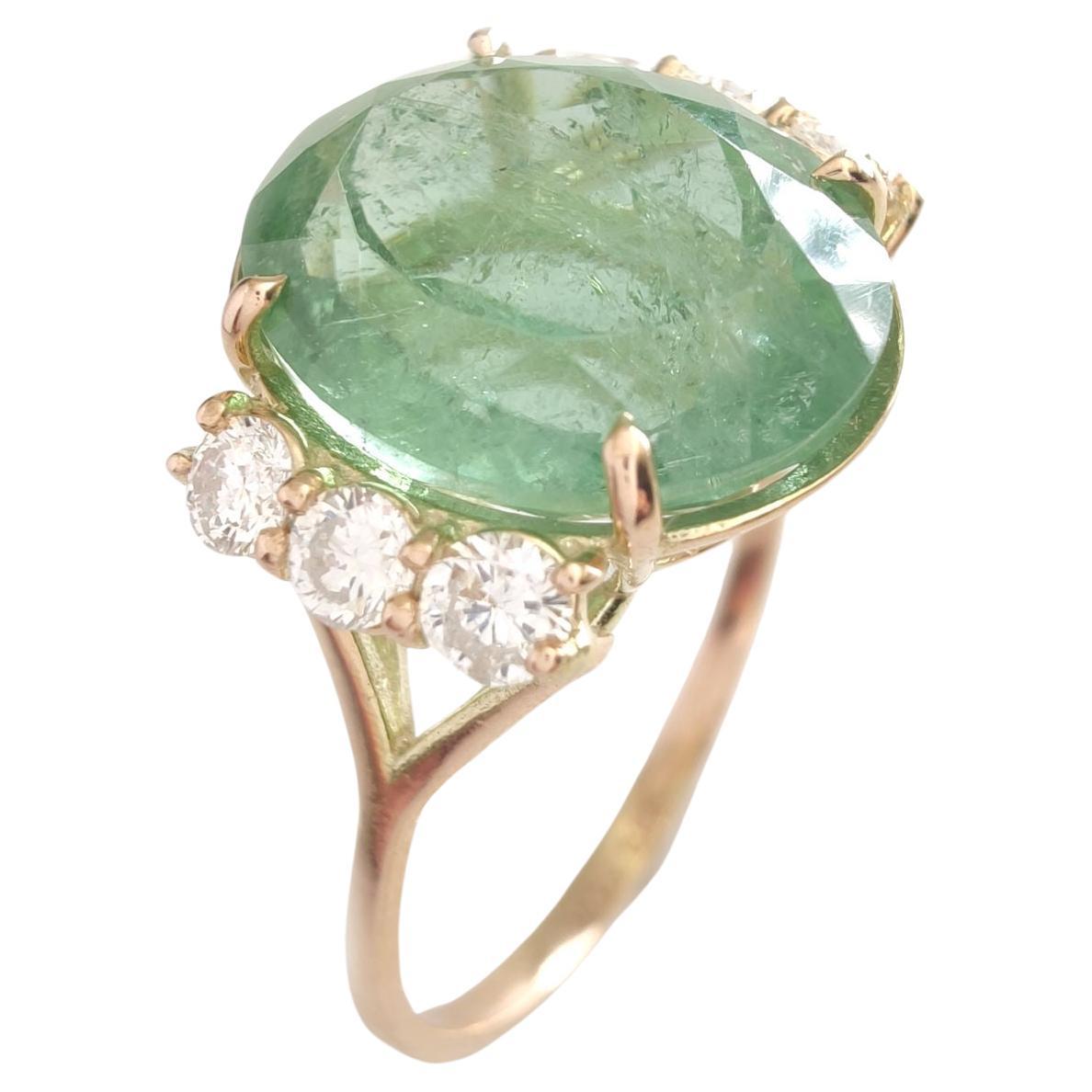 14 karat Gold - Tourmalin Ring - Diamonds, for weddings, engagements, proposals. For Sale