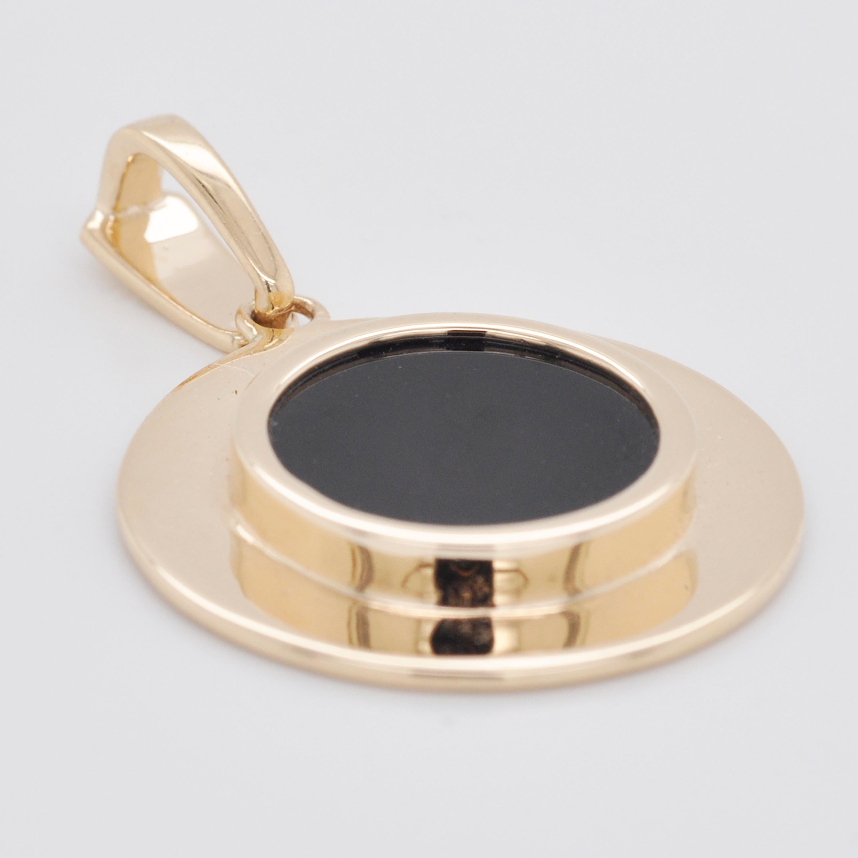 Women's or Men's 14 Karat Gold Versace Design Medusa Cameo Greek Design Casing Pendant Necklace For Sale