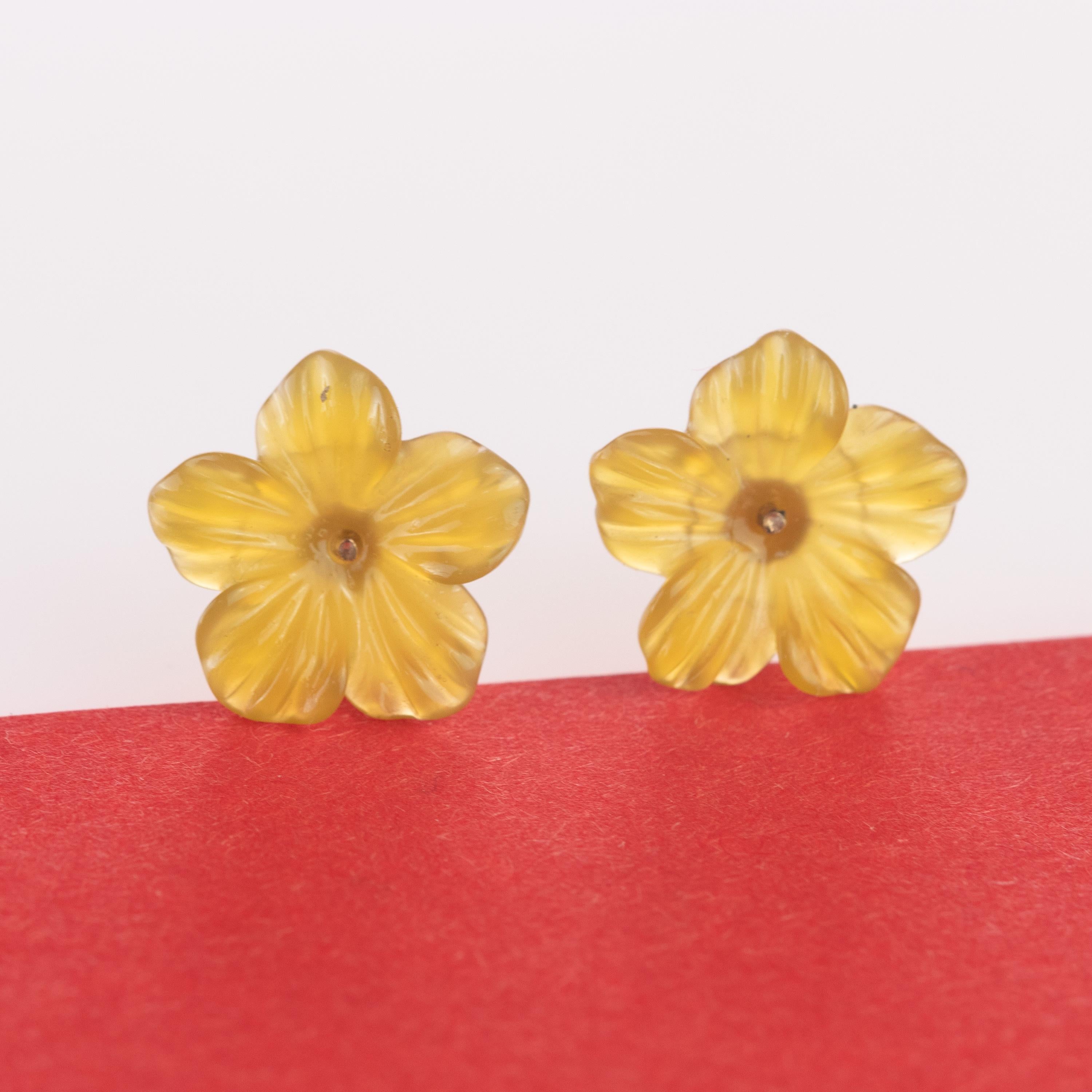 Pendientes de ágata amarilla flor de oro de 14 quilates tallados a mano para niña italiana Artes y manualidades en venta
