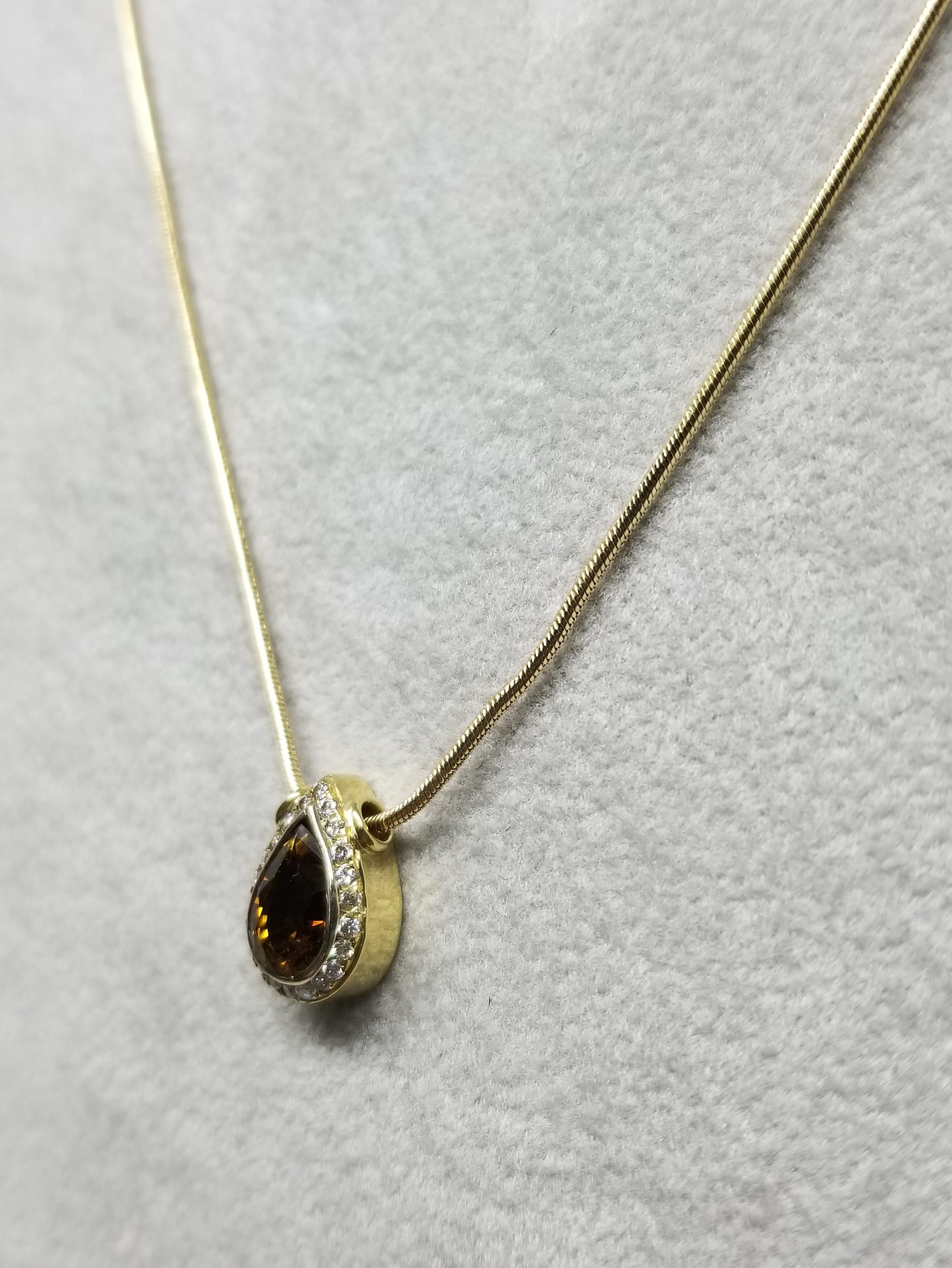 14 Karat Goldener Spinell und Diamant-Halskette (Zeitgenössisch) im Angebot