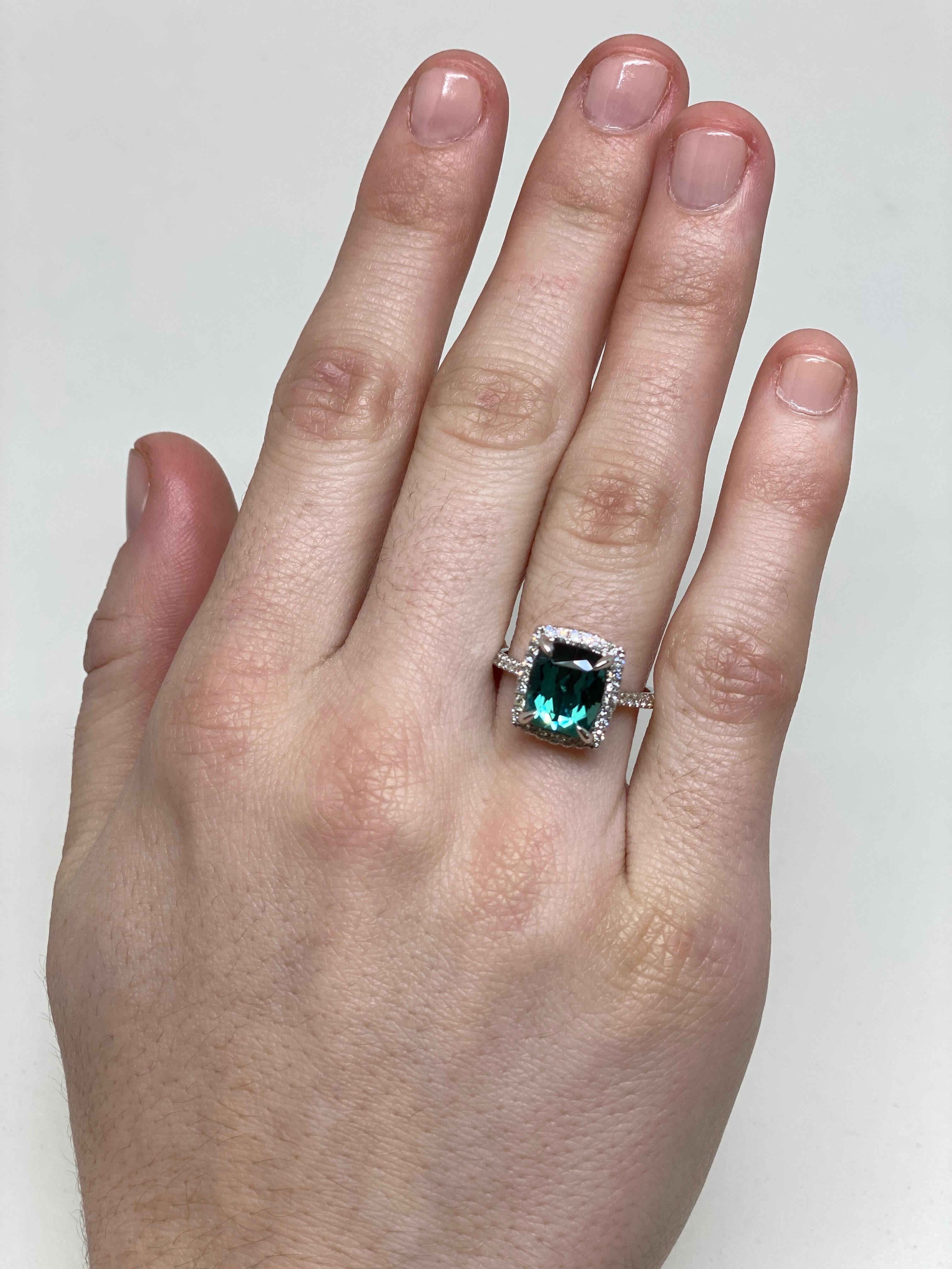 14 Karat Green Cushion Cut Tourmaline Diamond Halo Ring In New Condition In New York City, NY