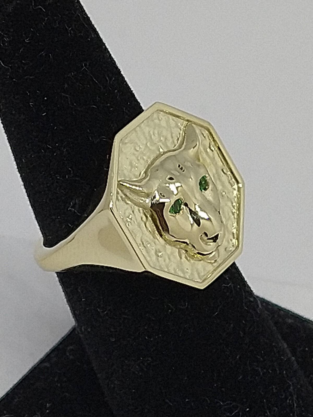 For Sale:  14 Karat Green Gold Mens Cougar Signet Ring with Tsavorite Eyes 3