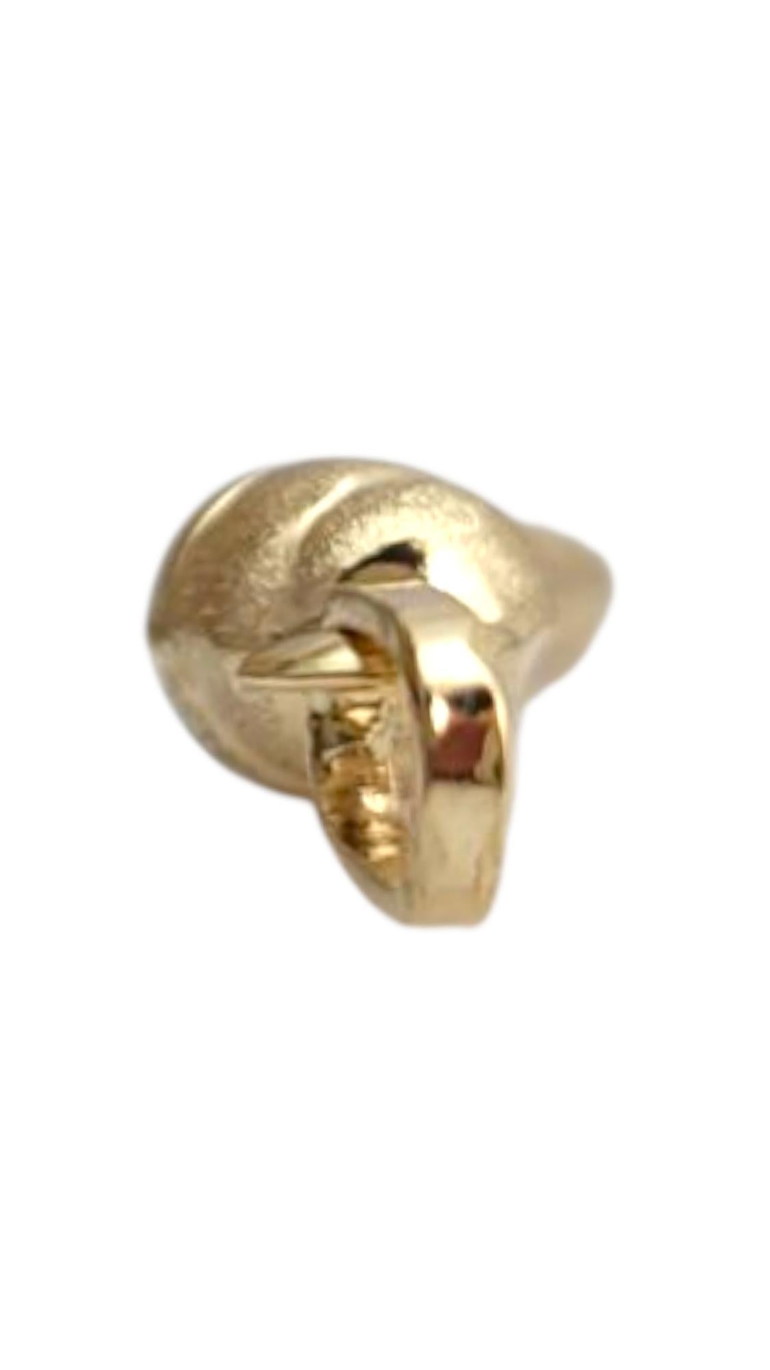 14 Karat Italian Horn Charm #21981 In Good Condition For Sale In Washington Depot, CT