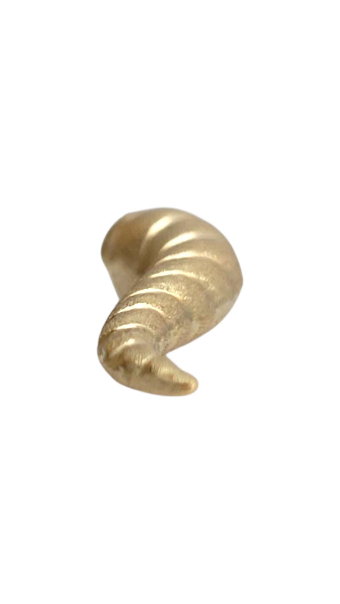 14 Karat Italian Horn Charm #21981 For Sale 1