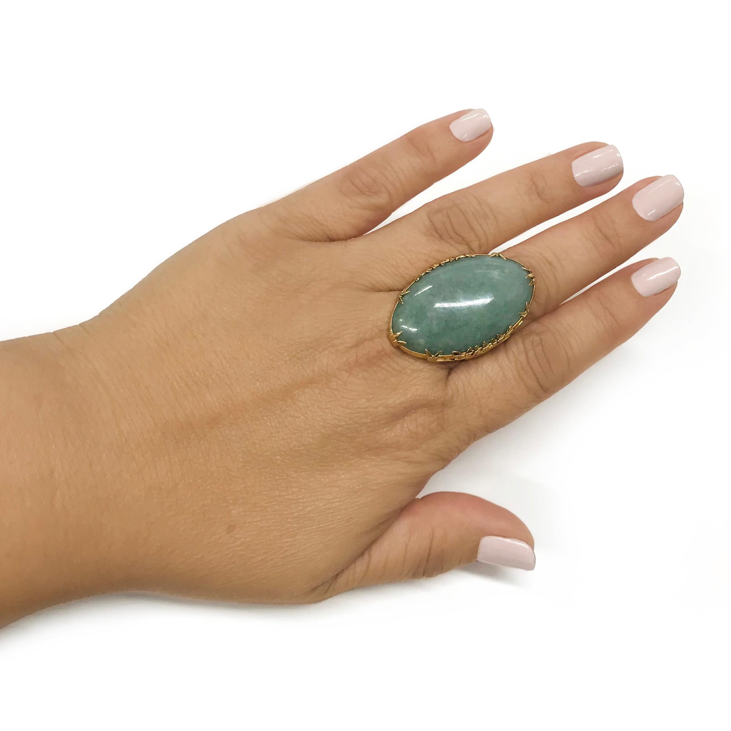 Yellow Gold Jadeite Navette Ring In Good Condition For Sale In Palm Desert, CA