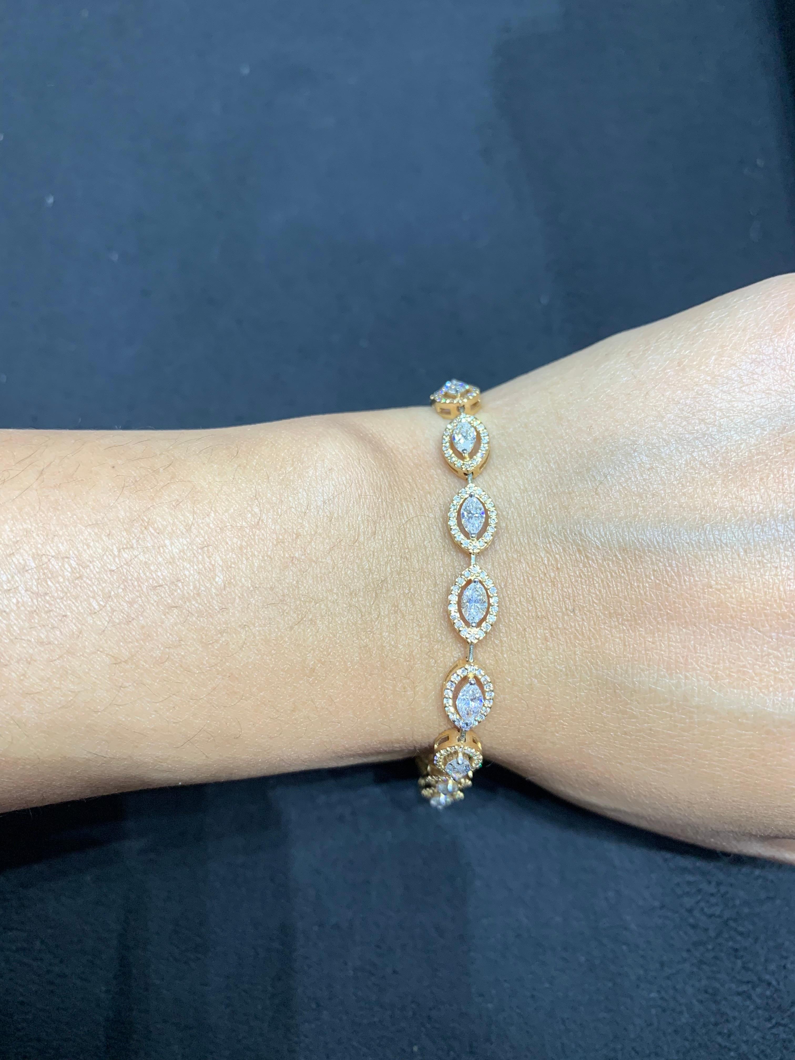 Contemporary 14 Karat Marquise Shape Diamond Bracelet For Sale