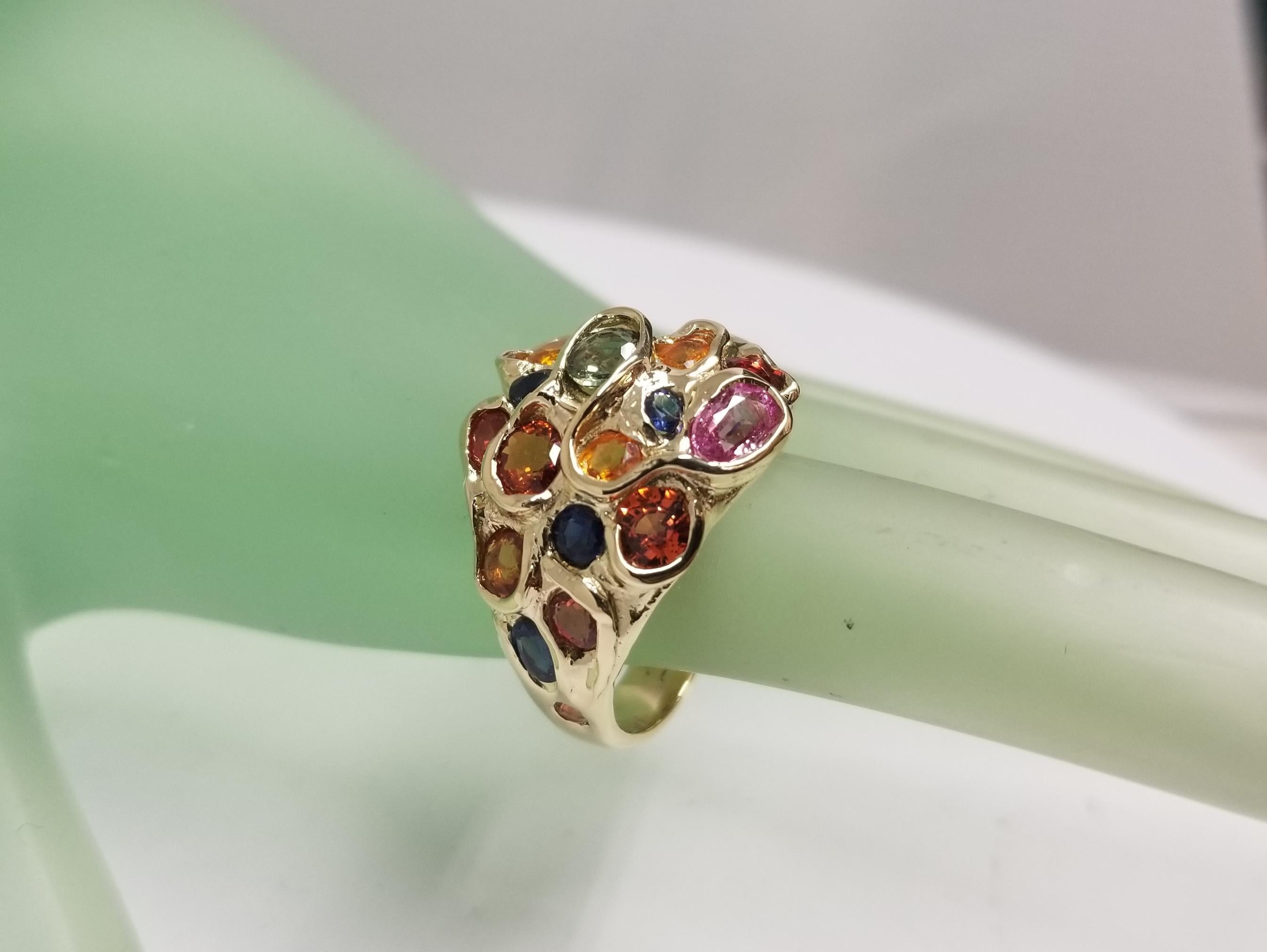 14 Karat Multicolored Sapphire Cluster Ring For Sale 2