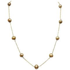 Collier en or 14 carats « Pearl and Chain » avec perles d'eau douce et perles dorées