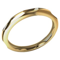 Bracelet jonc ovale 9 mm en or jaune 14 carats avec 7 diamants