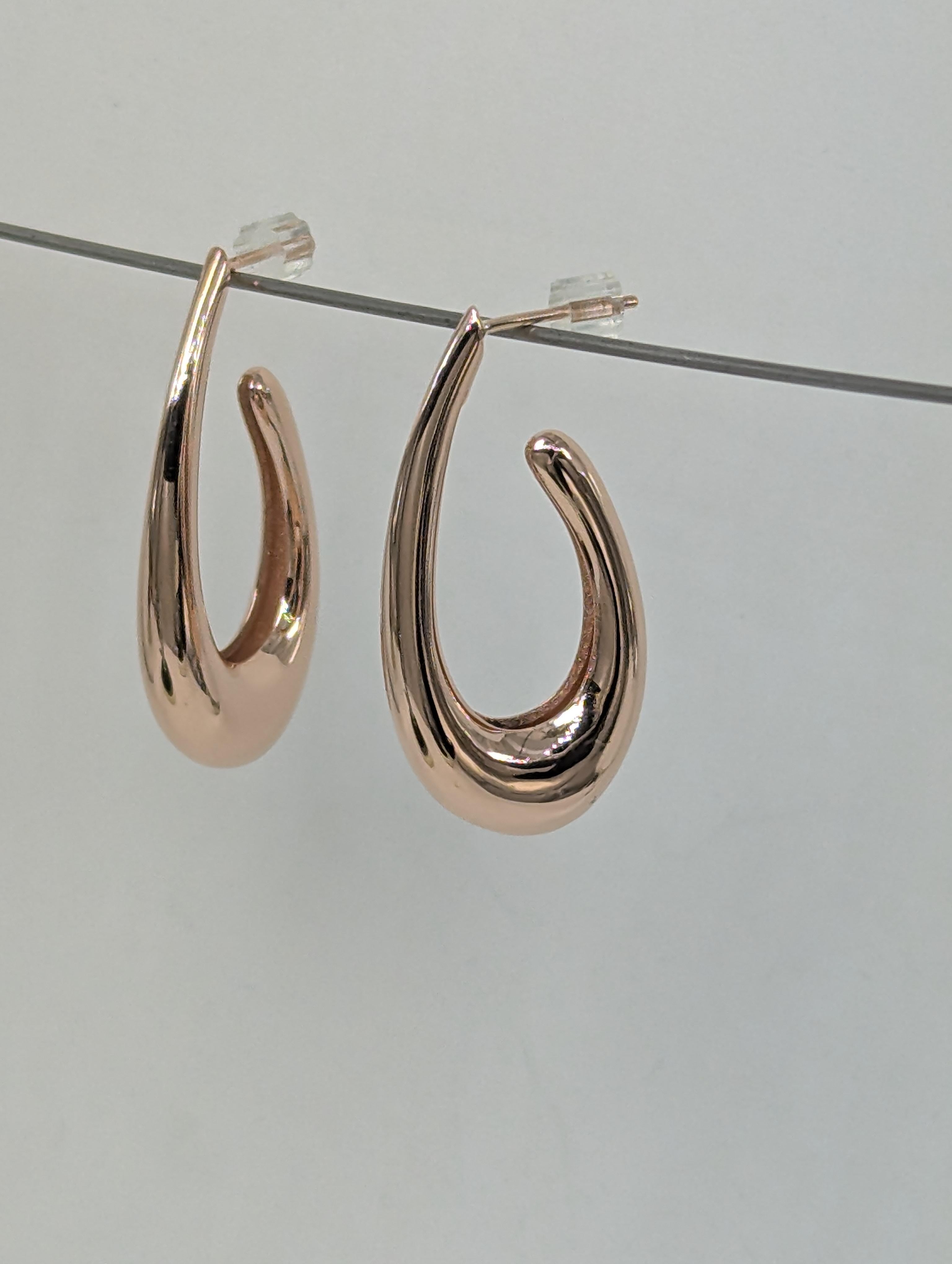 Women's 14 Karat Pink Gold Water Teardrop Hollow Hoop Earrings For Sale