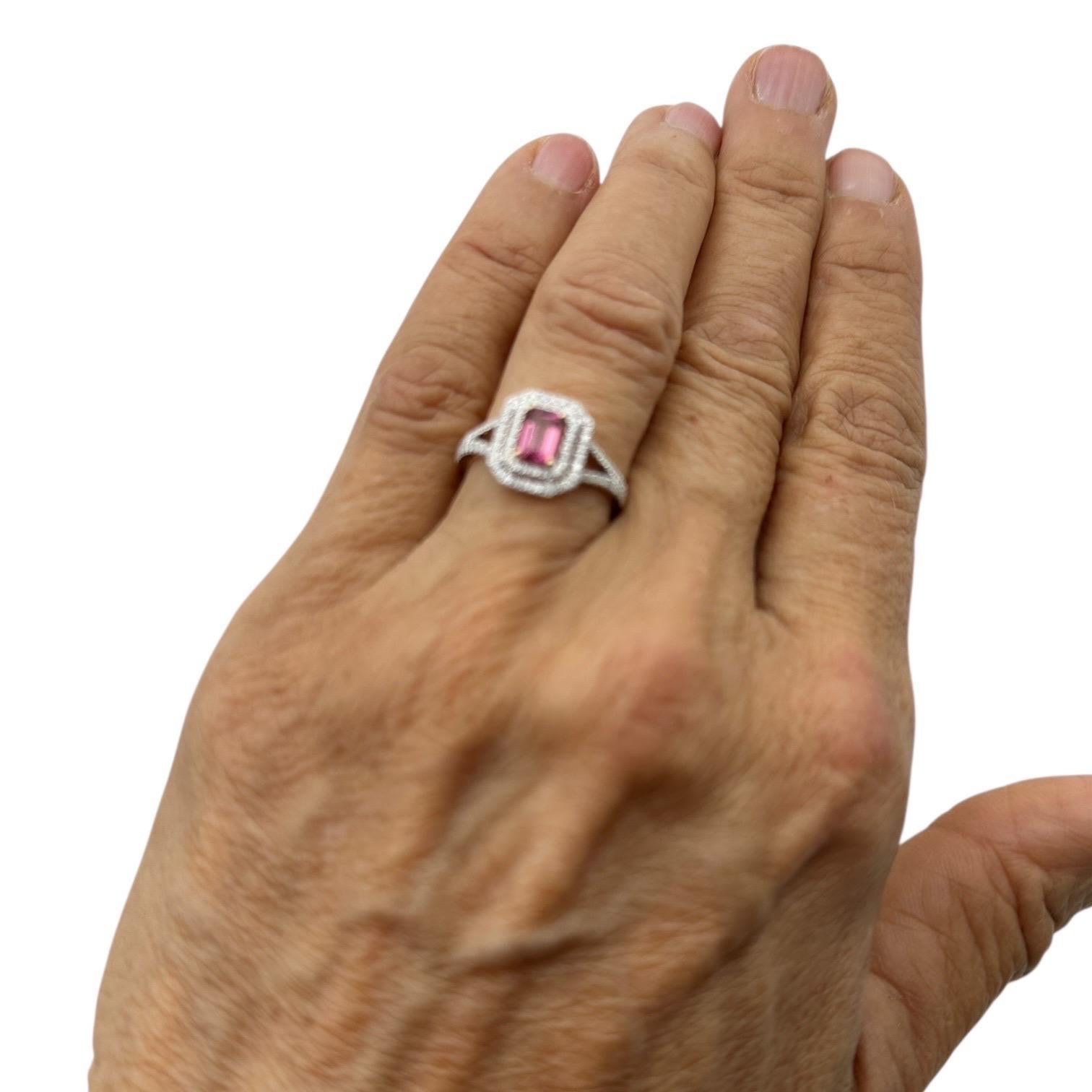 Anello a doppia aureola con tormalina rosa e diamanti in 14 carati in vendita 11