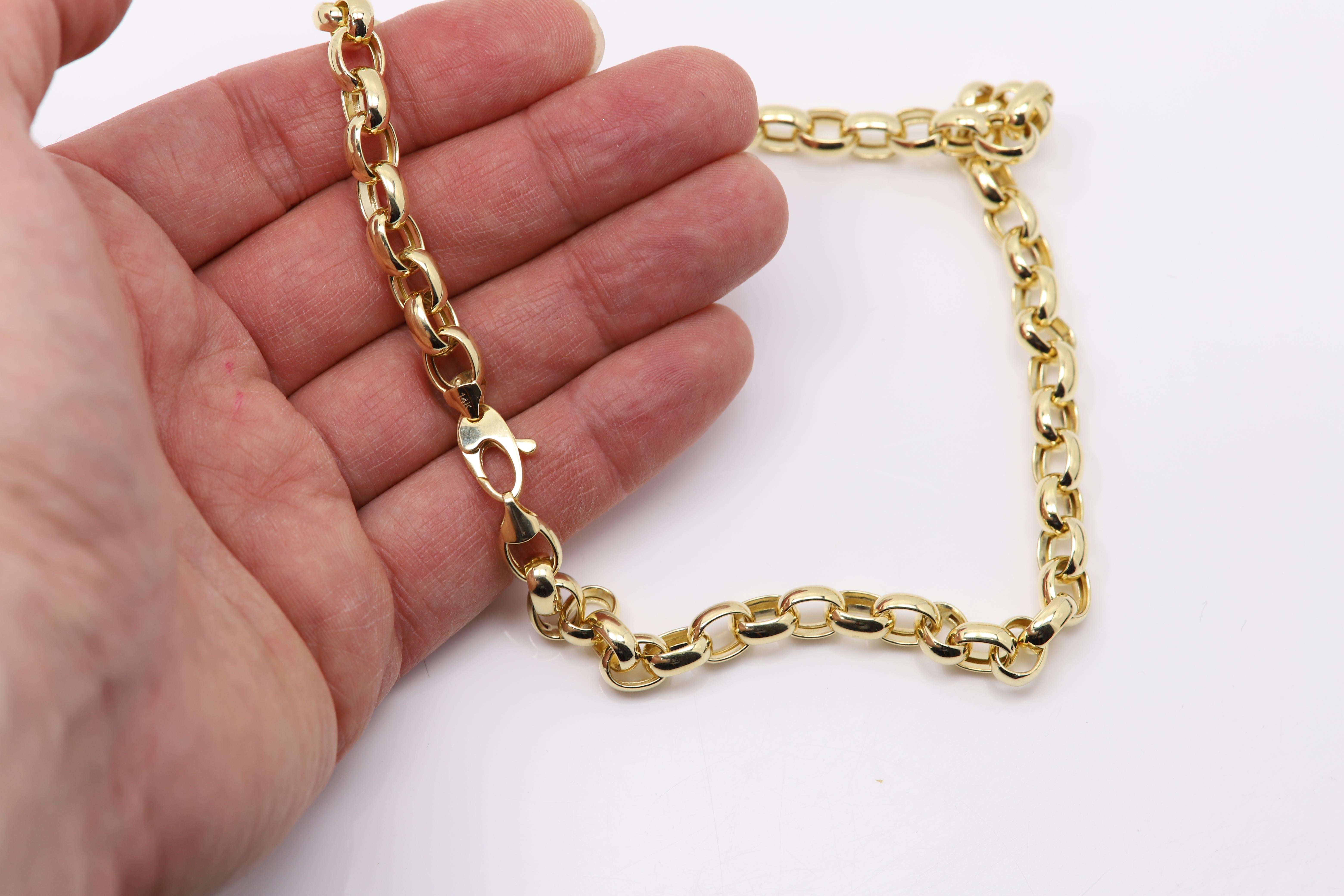 Rolo Style Links
Real 14k Yellow Gold 
Approx. Weight: 22.0 grams
Individual link size is approx 9 x 8 mm, and 3.0mm width
Length : 16' Inch
Real authentic 14k Yellow Gold
Popular Rolo Link Chain Necklace
Made In Italy
+Gift Box